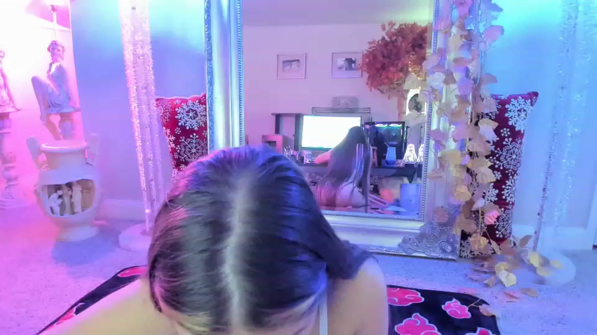 Gallery image thumbnail from Serina_'s myfreecams stream on, 12/05/2022, 20:18 image 5 of 20