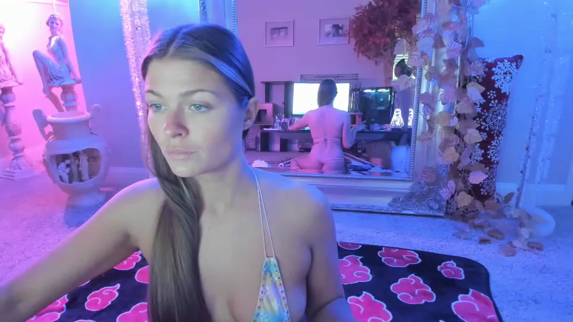 Gallery image thumbnail from Serina_'s myfreecams stream on, 12/06/2022, 16:19 image 10 of 20