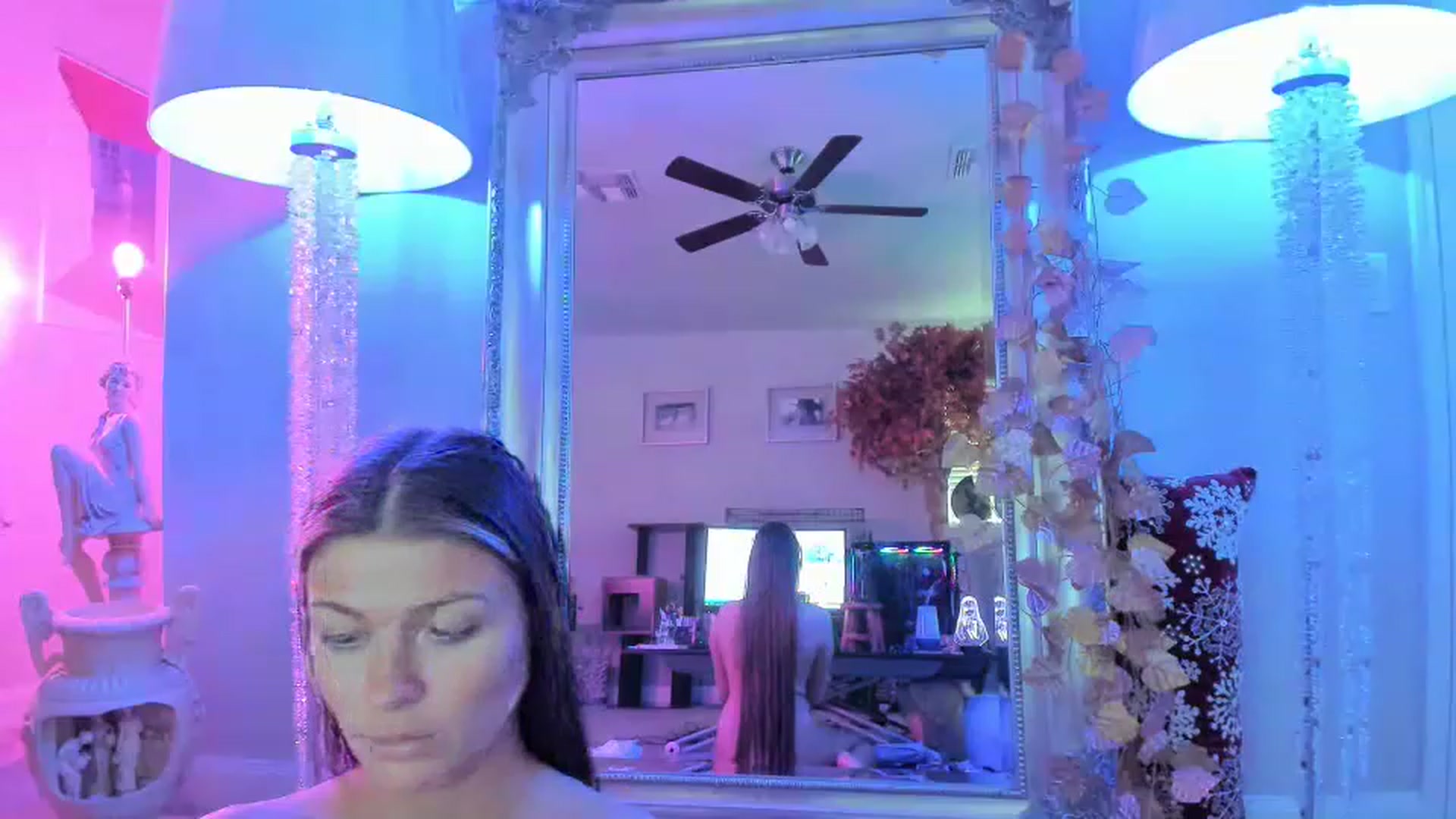 Gallery image thumbnail from Serina_'s myfreecams stream on, 12/06/2022, 18:53 image 19 of 20