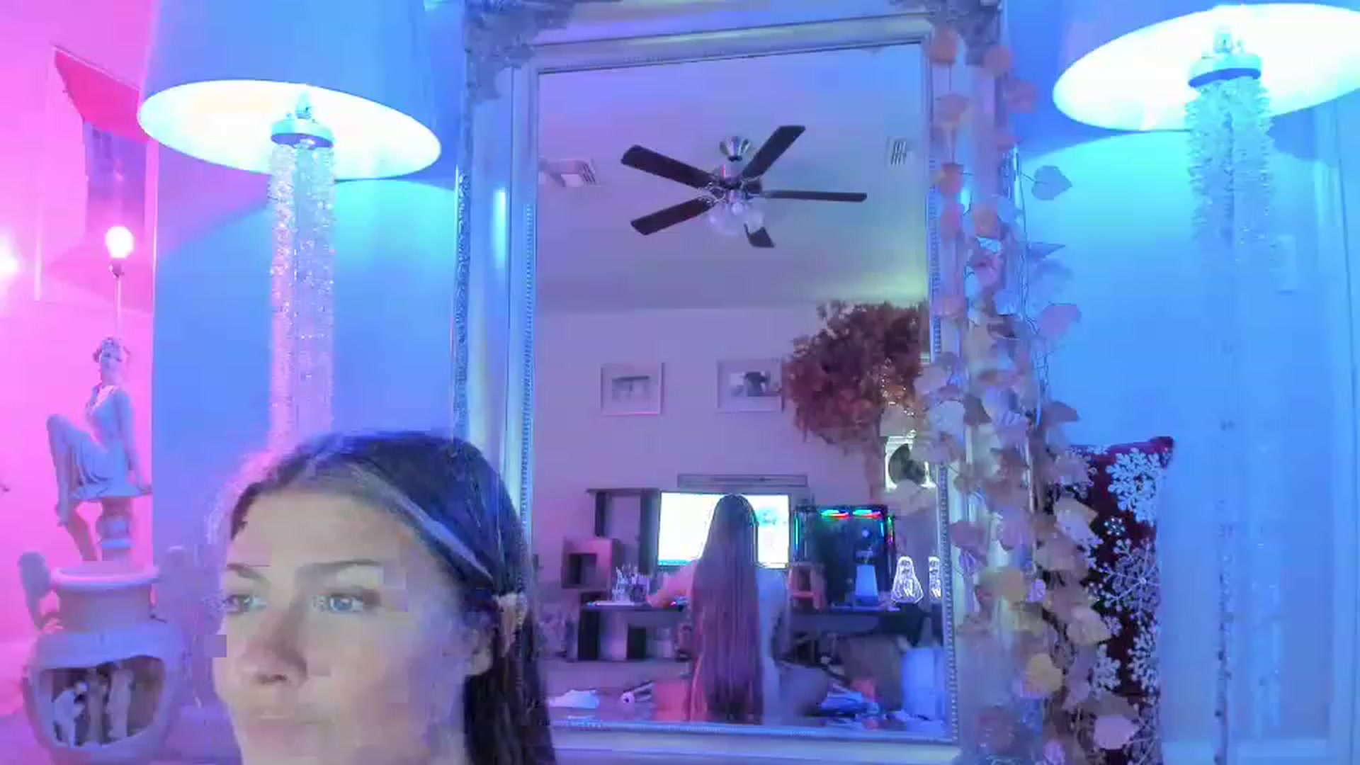 Gallery image thumbnail from Serina_'s myfreecams stream on, 12/06/2022, 18:53 image 18 of 20