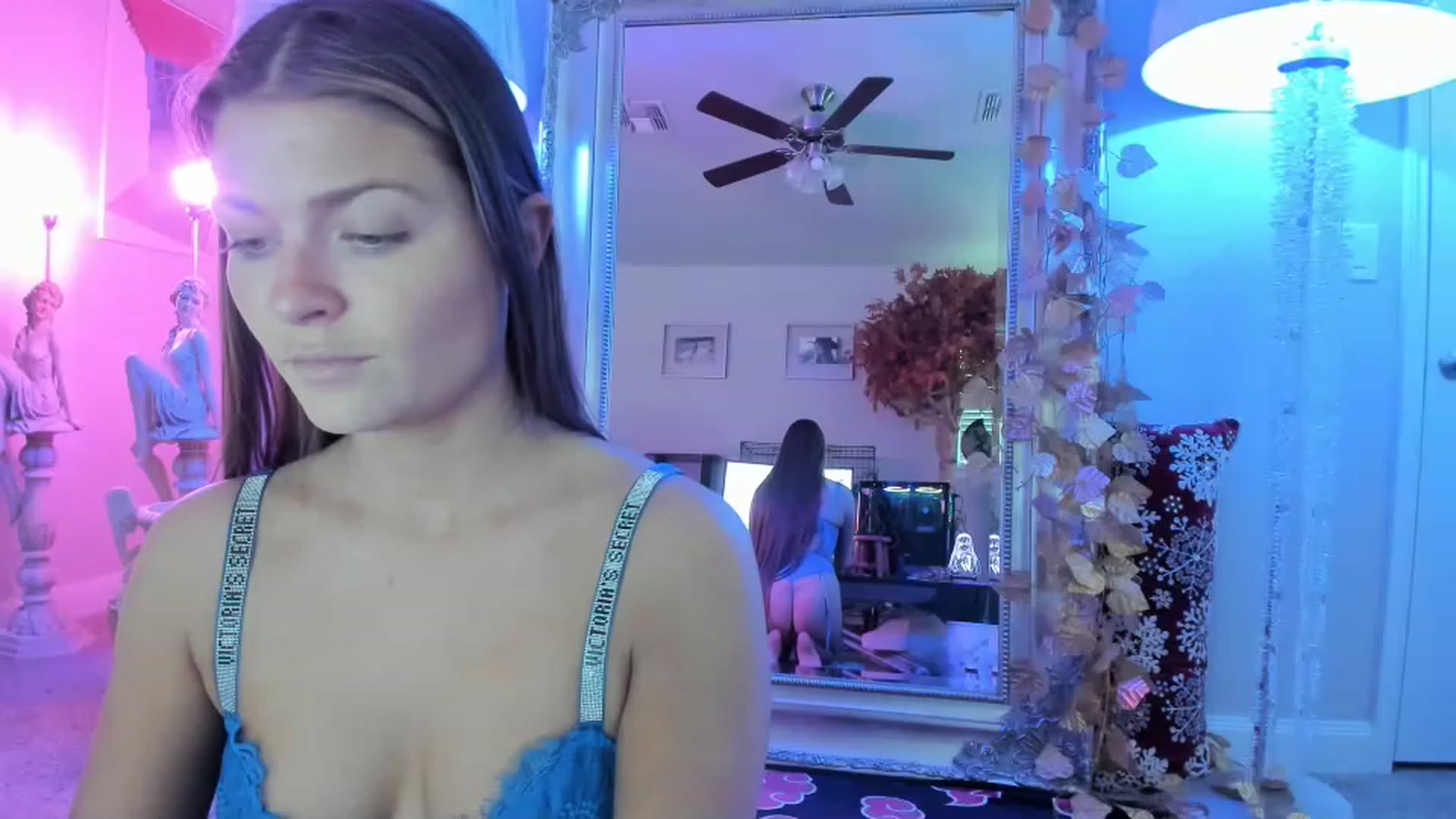 Gallery image thumbnail from Serina_'s myfreecams stream on, 12/09/2022, 15:01 image 19 of 20