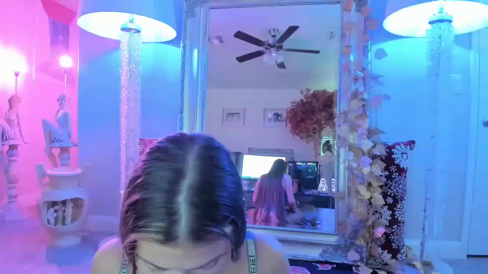 Gallery image thumbnail from Serina_'s myfreecams stream on, 12/09/2022, 15:01 image 16 of 20