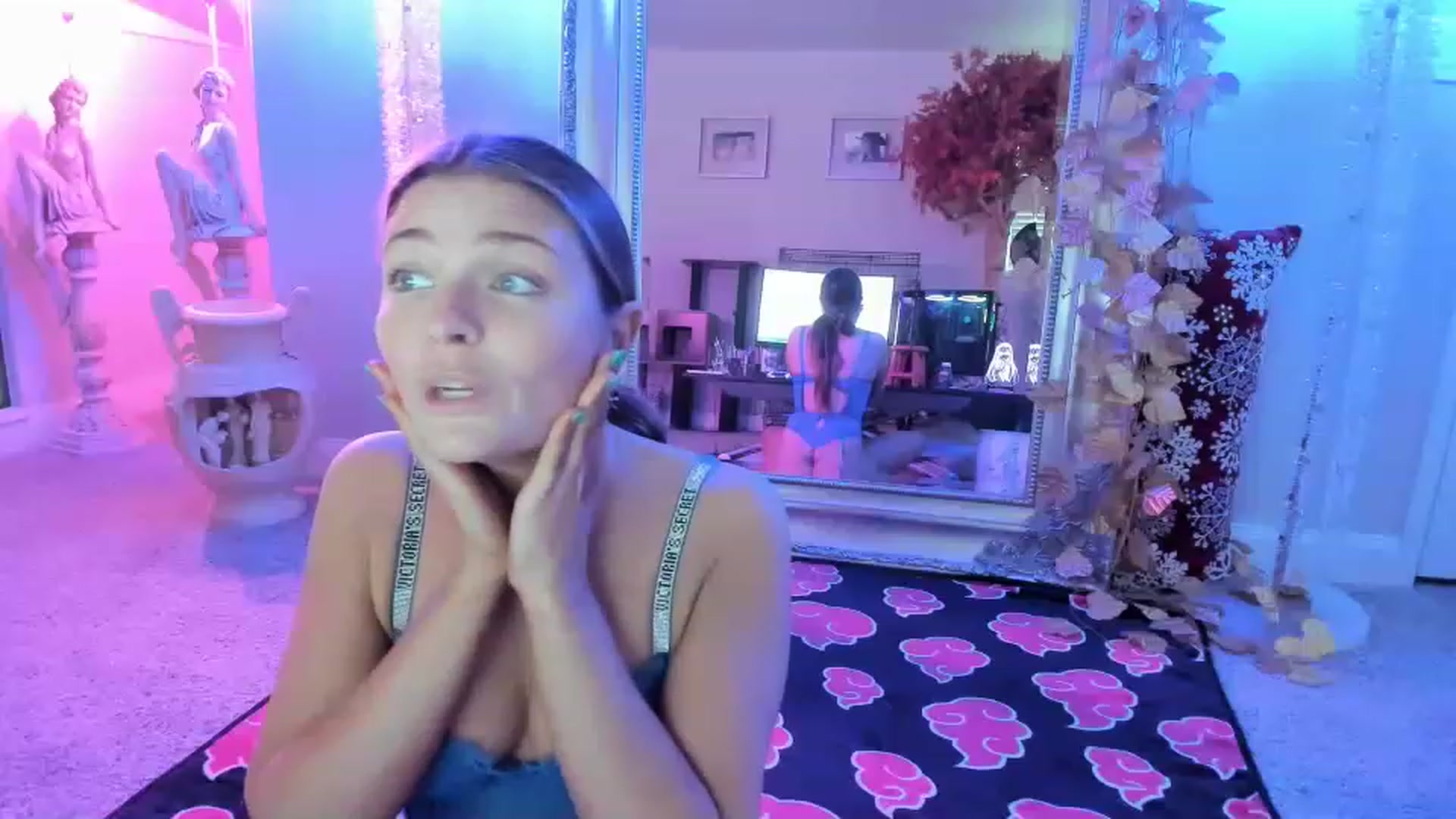 Gallery image thumbnail from Serina_'s myfreecams stream on, 12/09/2022, 15:01 image 3 of 20