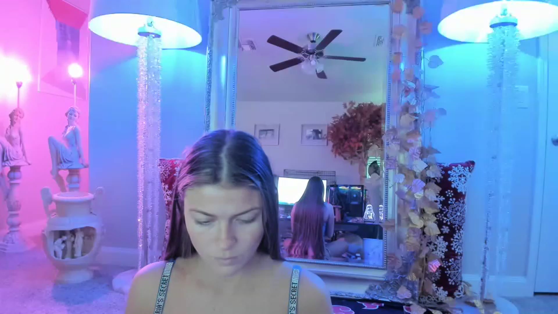 Gallery image thumbnail from Serina_'s myfreecams stream on, 12/09/2022, 15:01 image 17 of 20