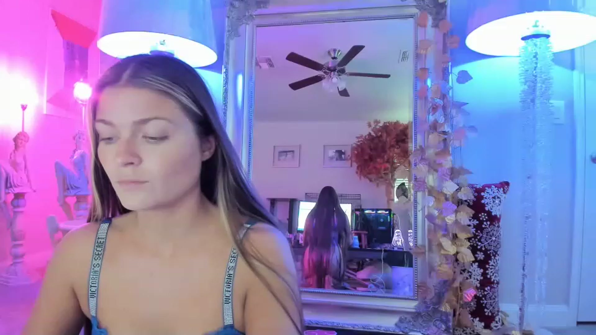 Gallery image thumbnail from Serina_'s myfreecams stream on, 12/09/2022, 17:40 image 2 of 20