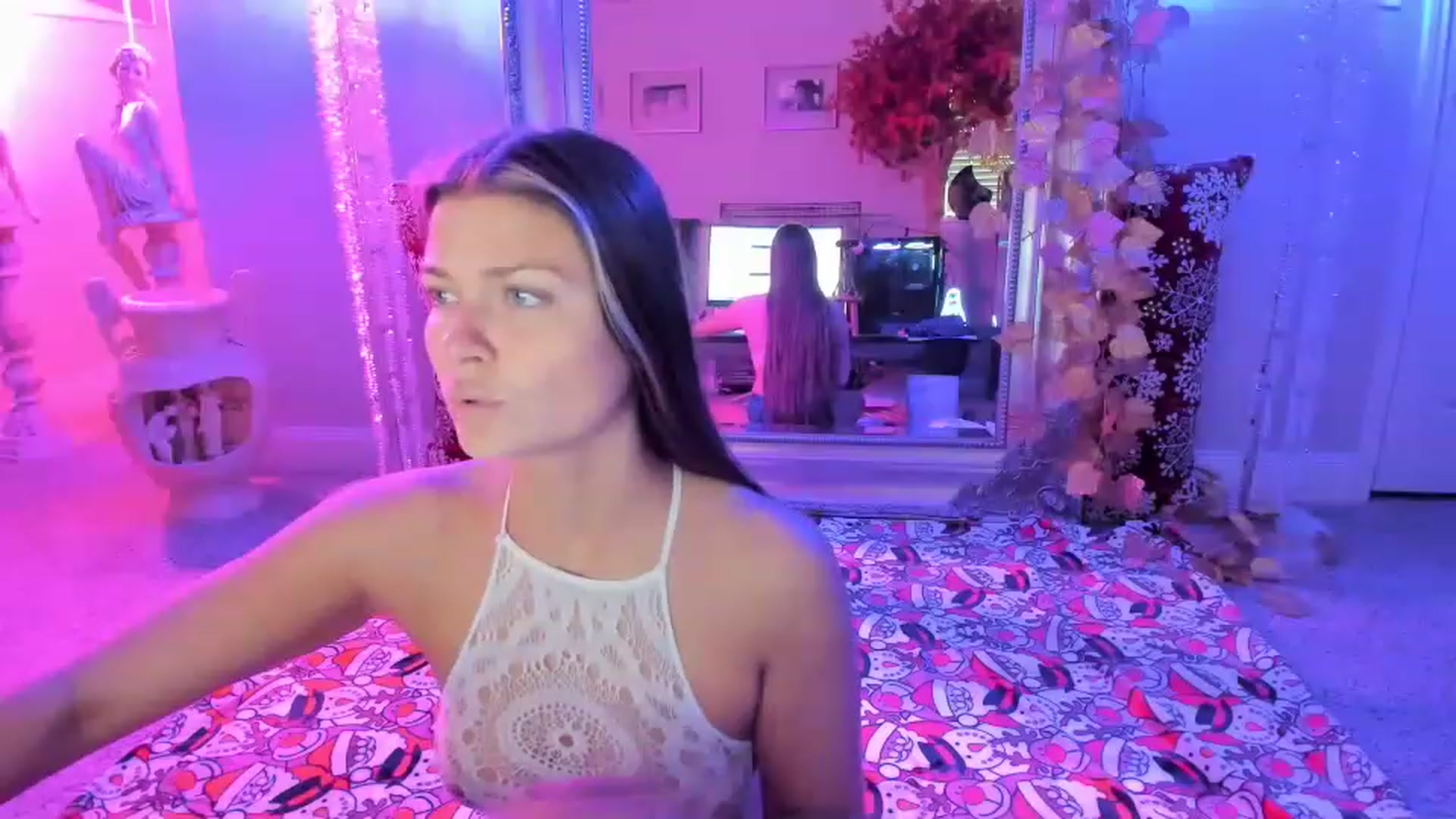 Gallery image thumbnail from Serina_'s myfreecams stream on, 12/10/2022, 14:39 image 12 of 20