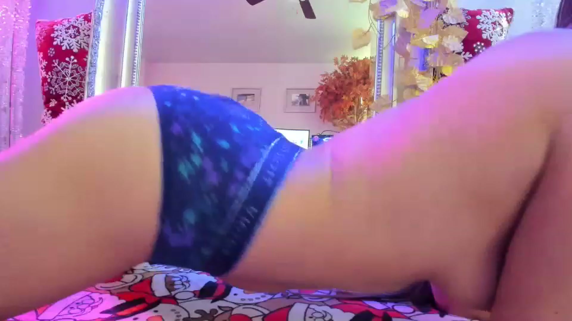 Gallery image thumbnail from Serina_'s myfreecams stream on, 12/10/2022, 20:44 image 19 of 20
