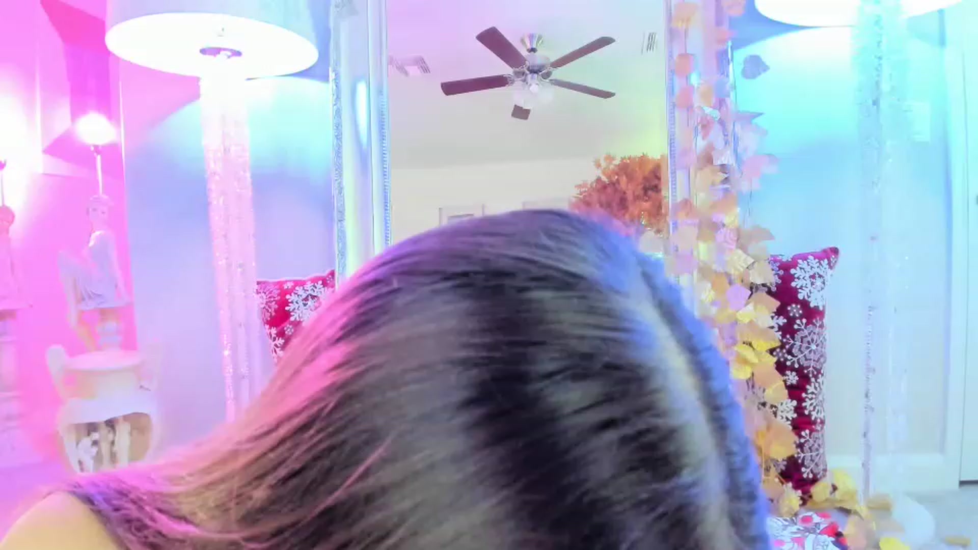 Gallery image thumbnail from Serina_'s myfreecams stream on, 12/15/2022, 15:59 image 14 of 20