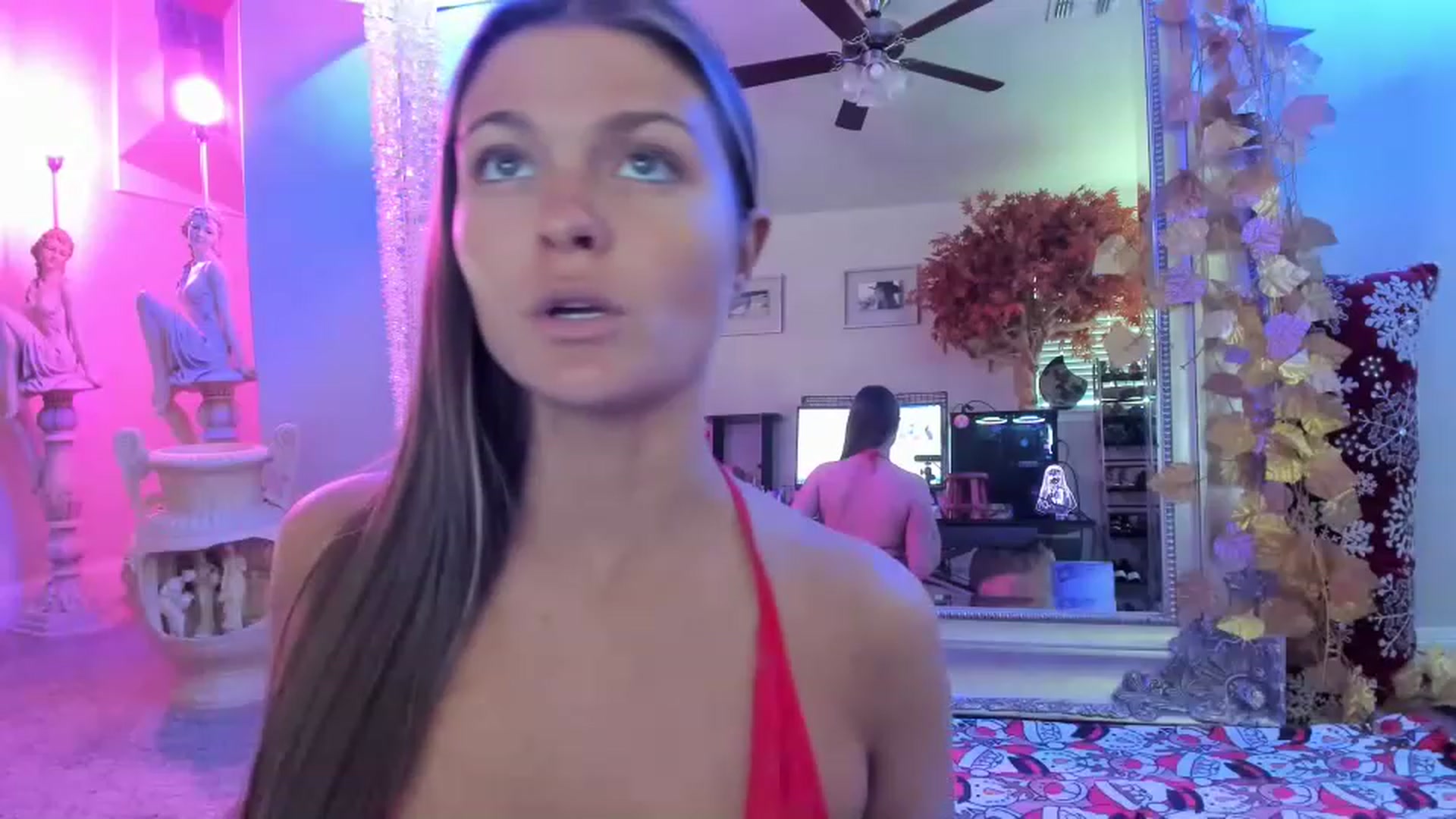 Gallery image thumbnail from Serina_'s myfreecams stream on, 12/15/2022, 15:59 image 5 of 20