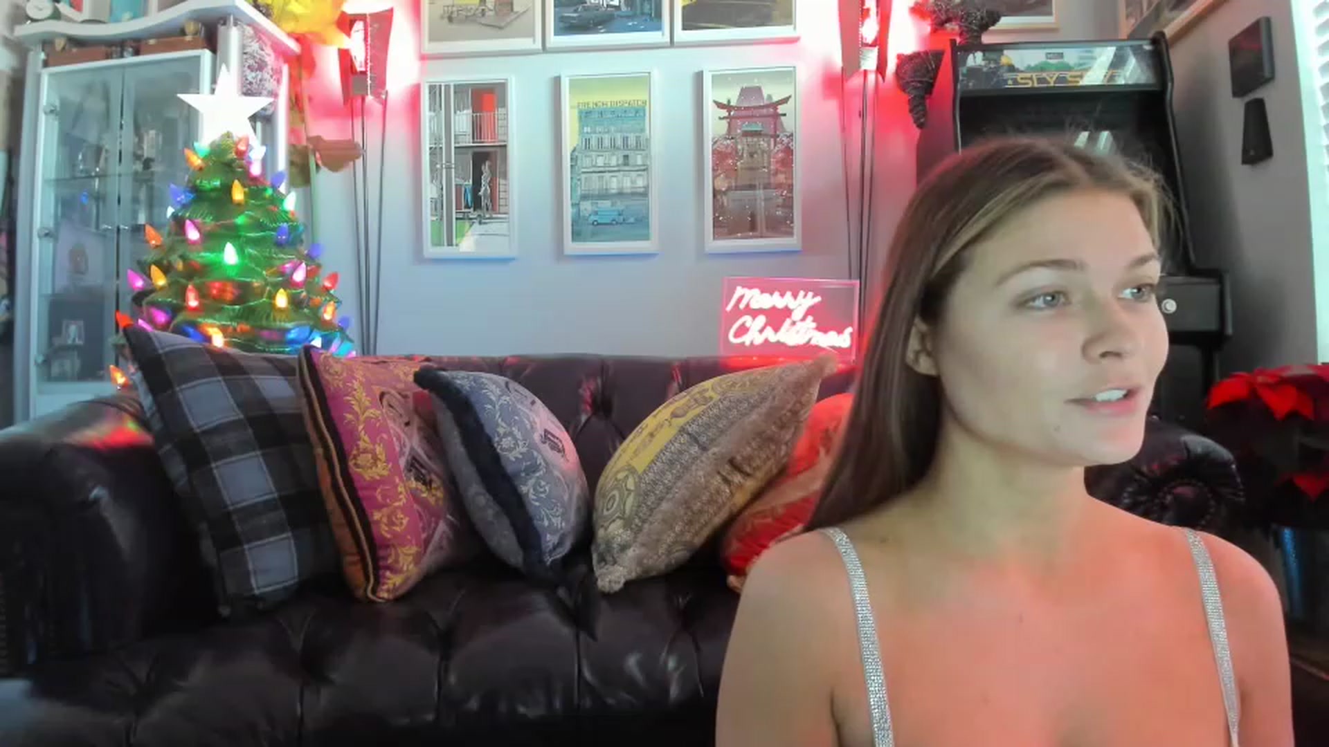 Gallery image thumbnail from Serina_'s myfreecams stream on, 12/23/2022, 16:24 image 10 of 20