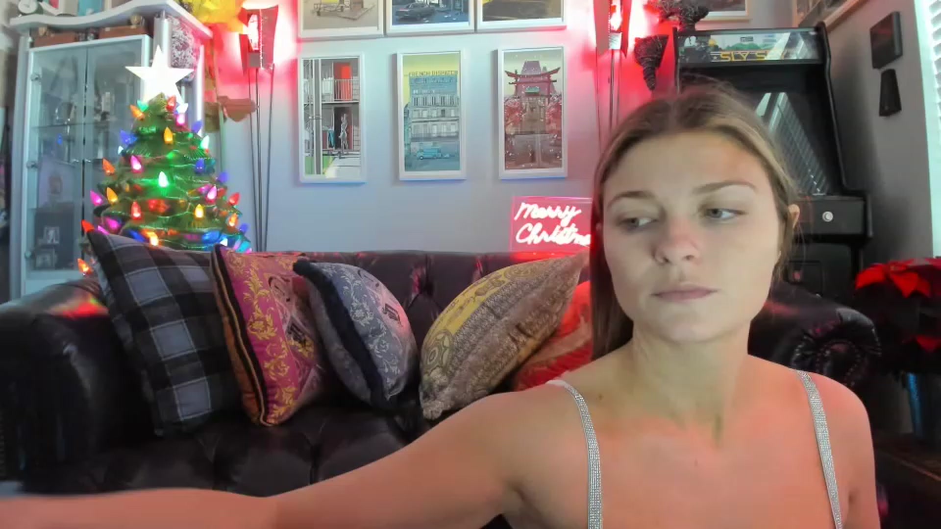 Gallery image thumbnail from Serina_'s myfreecams stream on, 12/23/2022, 16:24 image 1 of 20
