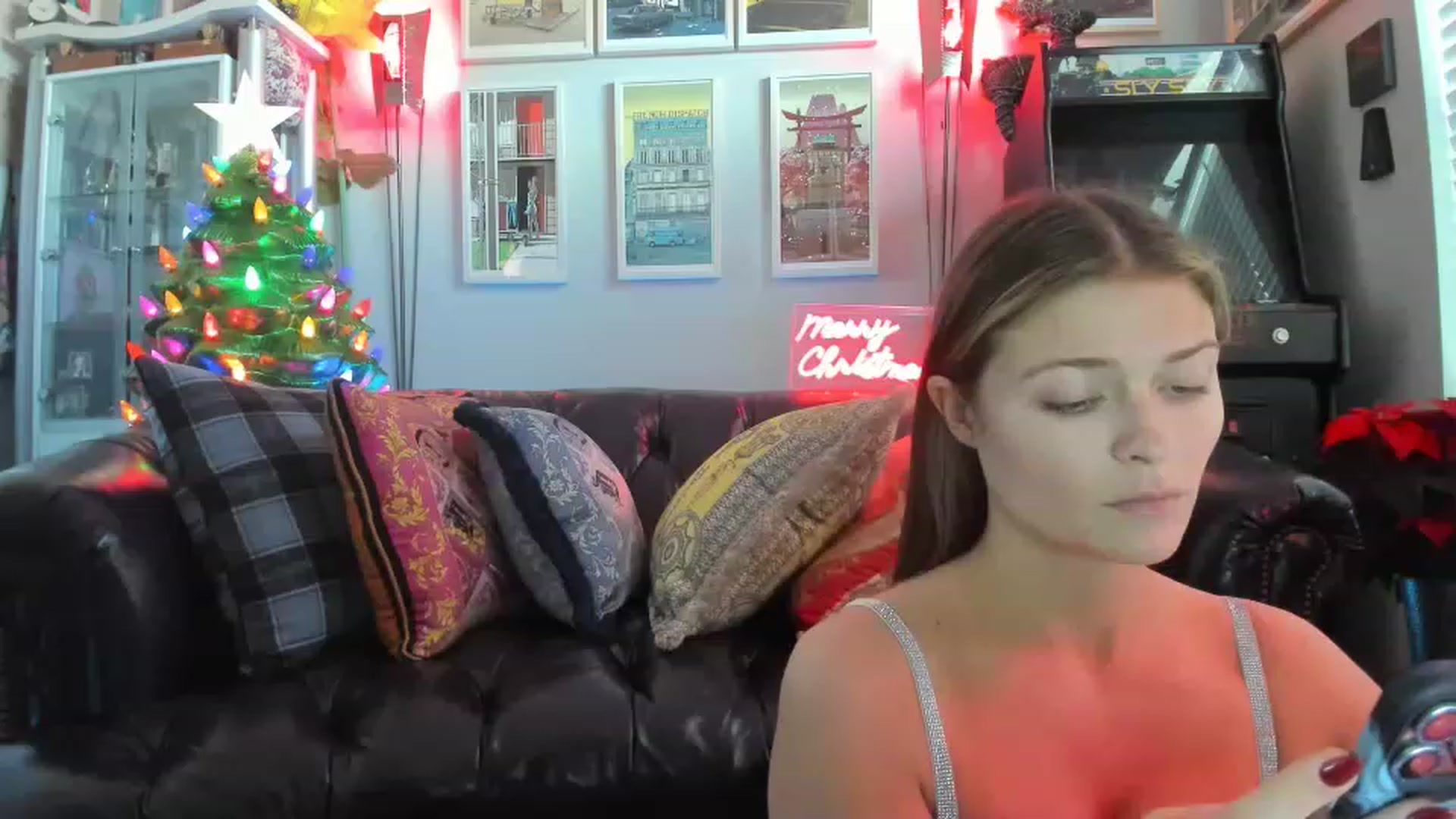 Gallery image thumbnail from Serina_'s myfreecams stream on, 12/23/2022, 16:24 image 6 of 20