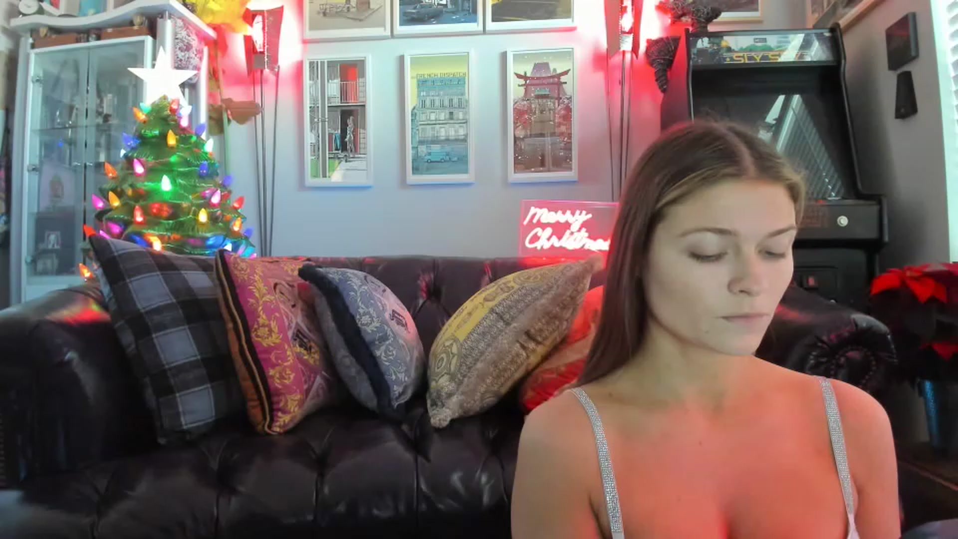 Gallery image thumbnail from Serina_'s myfreecams stream on, 12/23/2022, 16:24 image 11 of 20