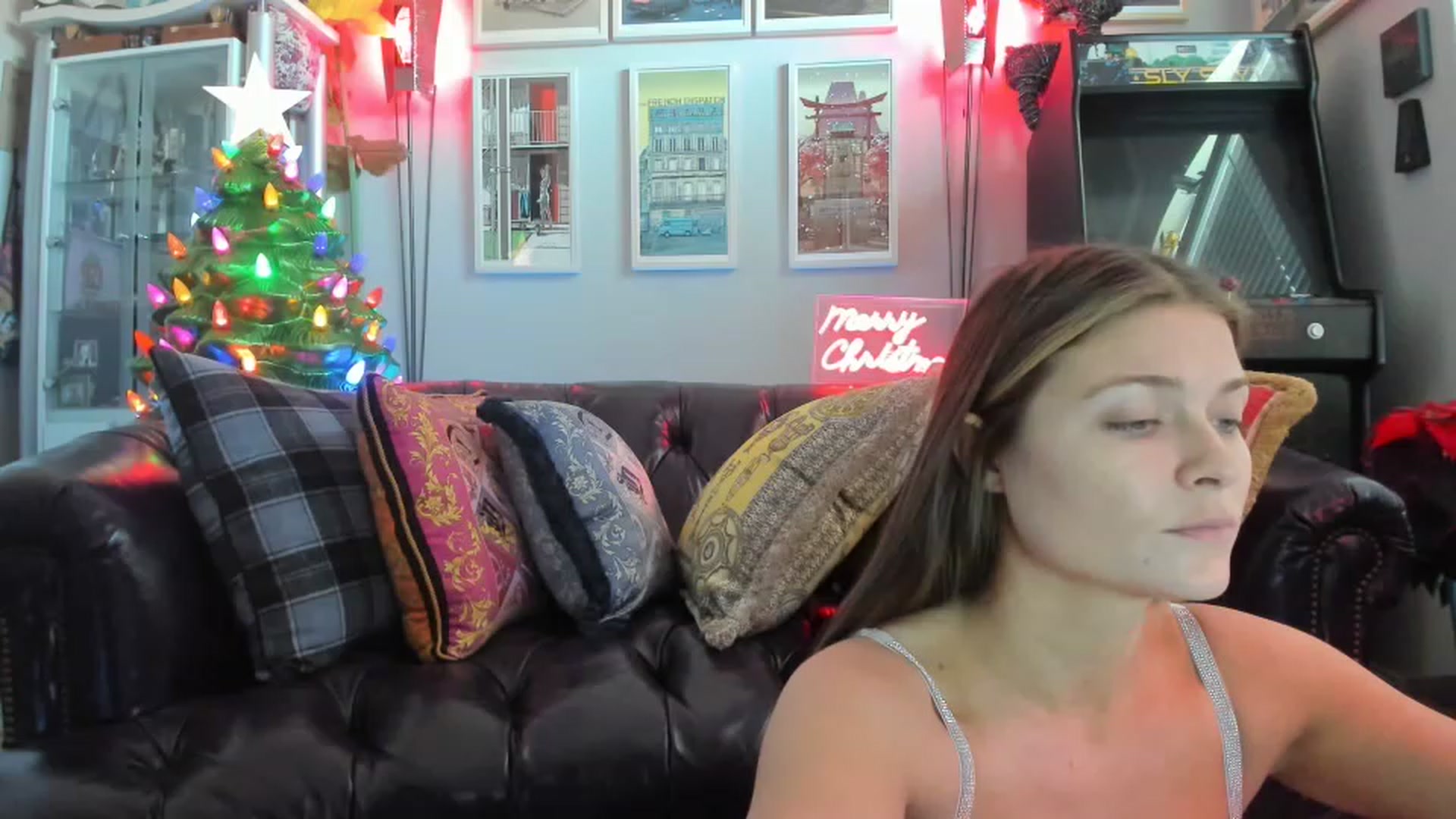 Gallery image thumbnail from Serina_'s myfreecams stream on, 12/23/2022, 18:47 image 11 of 20