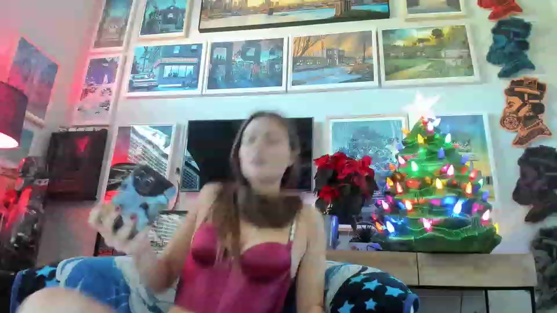 Gallery image thumbnail from Serina_'s myfreecams stream on, 12/24/2022, 17:52 image 3 of 20