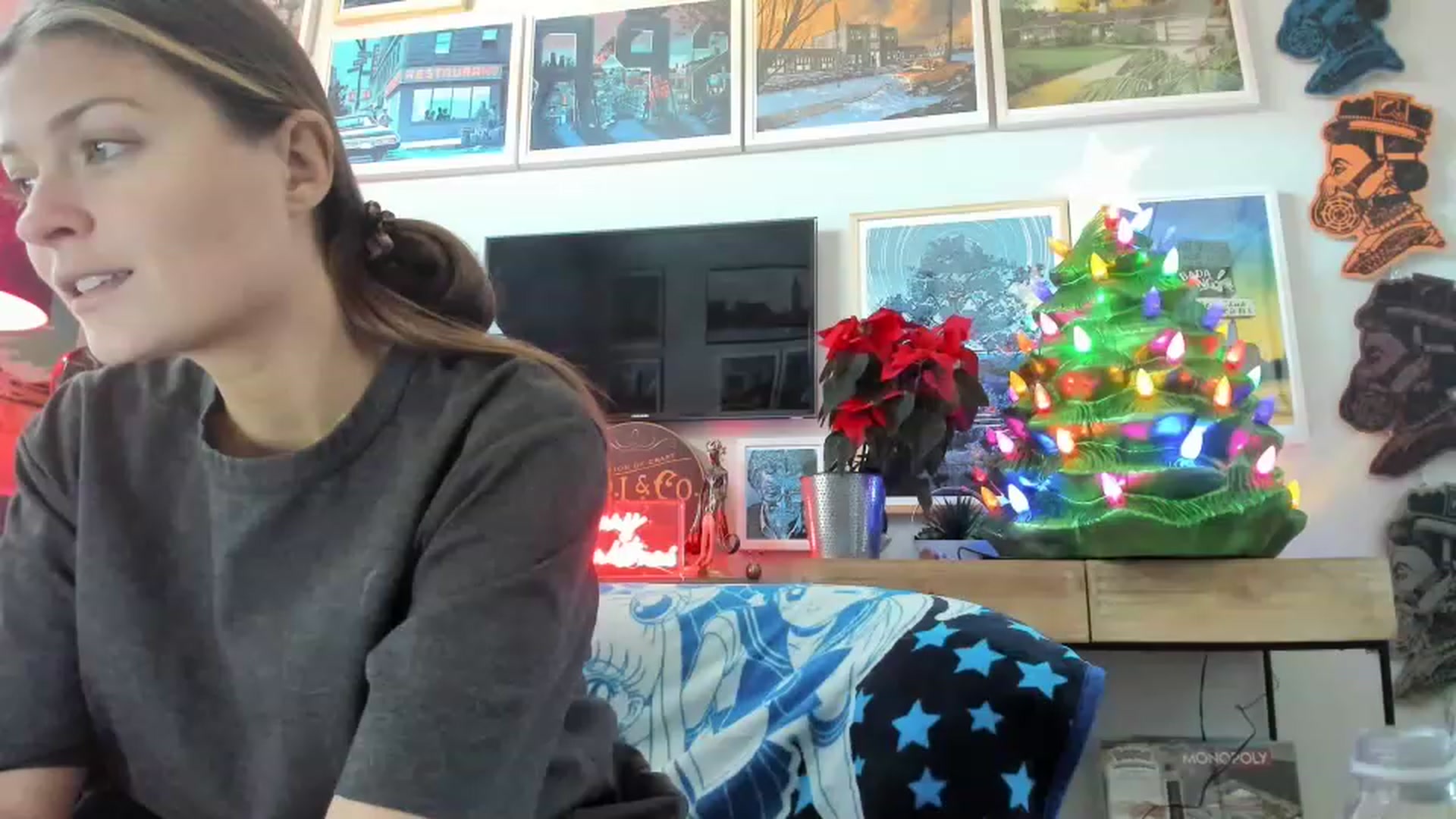 Gallery image thumbnail from Serina_'s myfreecams stream on, 12/24/2022, 19:29 image 8 of 20