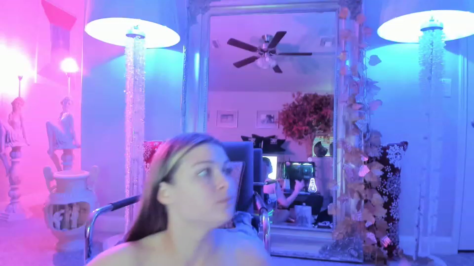 Gallery image thumbnail from Serina_'s myfreecams stream on, 01/02/2023, 15:31 image 17 of 20