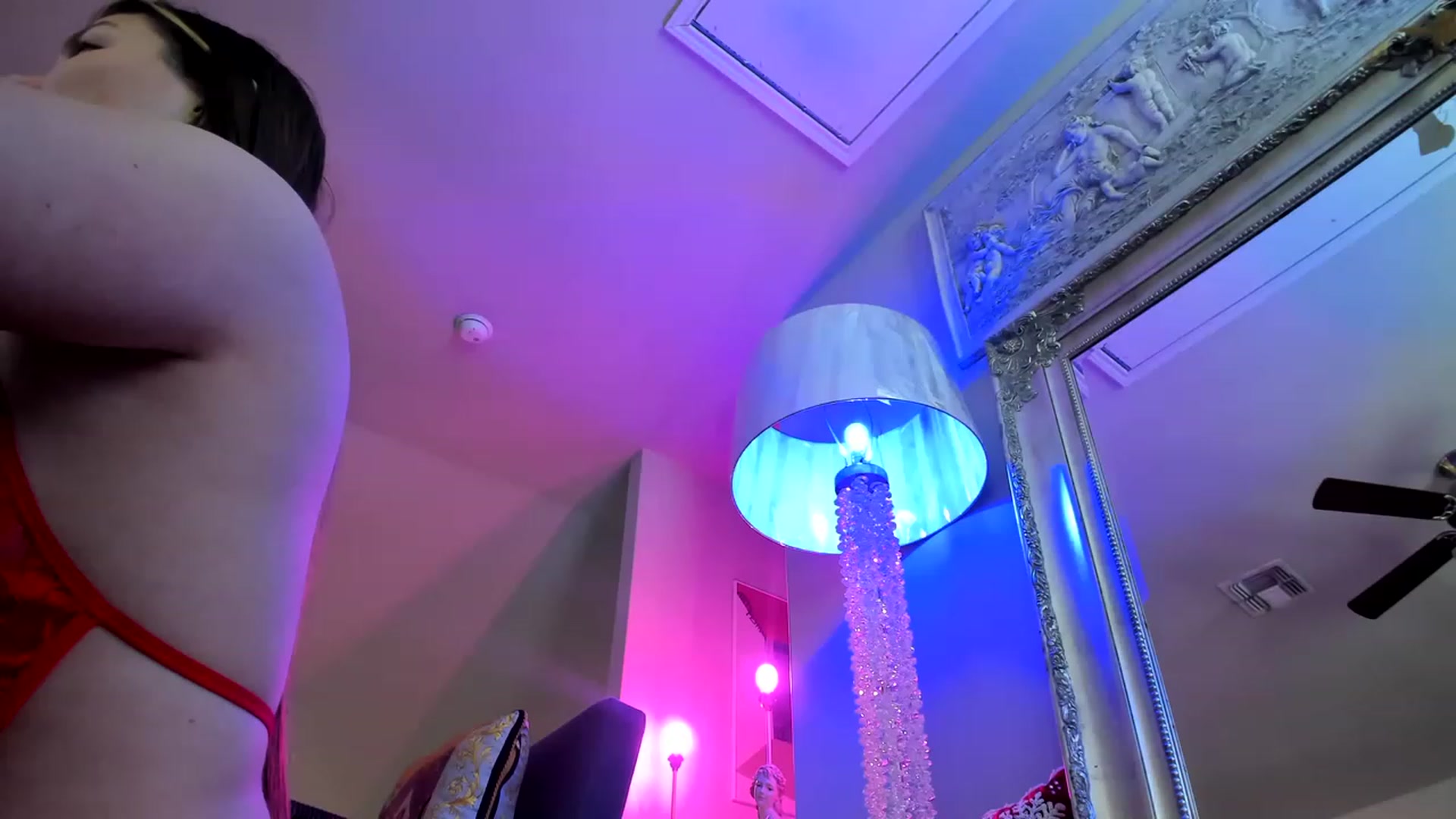 Gallery image thumbnail from Serina_'s myfreecams stream on, 01/03/2023, 18:29 image 16 of 20