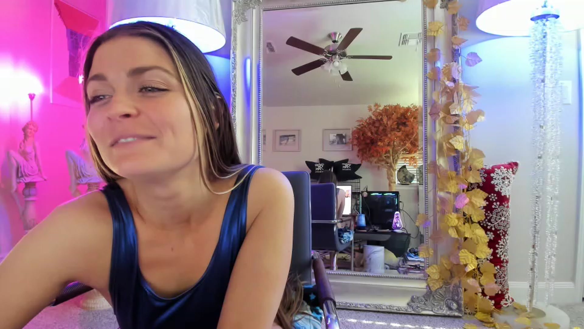 Gallery image thumbnail from Serina_'s myfreecams stream on, 01/04/2023, 20:01 image 19 of 20