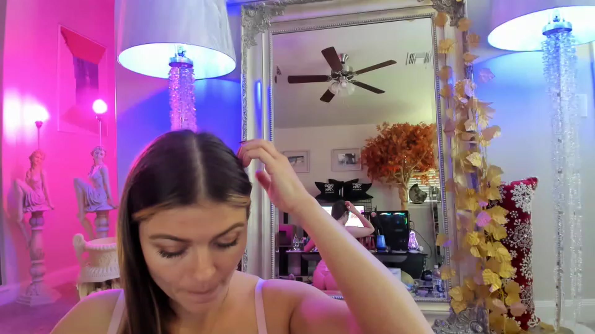 Gallery image thumbnail from Serina_'s myfreecams stream on, 01/05/2023, 19:01 image 19 of 20