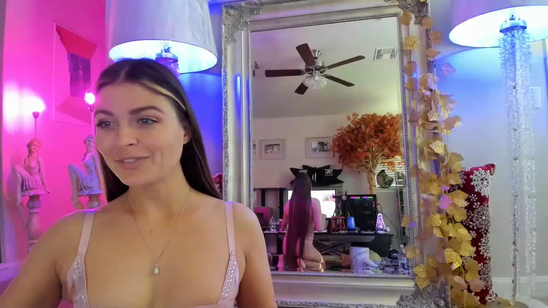 Gallery image thumbnail from Serina_'s myfreecams stream on, 01/05/2023, 19:01 image 17 of 20