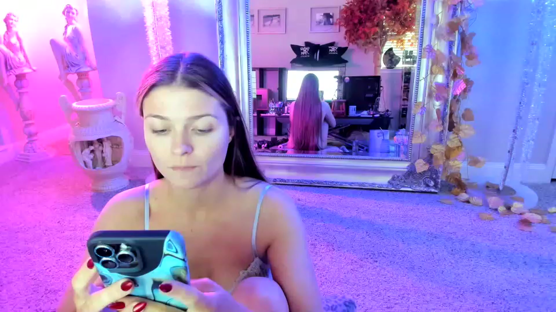 Gallery image thumbnail from Serina_'s myfreecams stream on, 01/12/2023, 19:50 image 4 of 20
