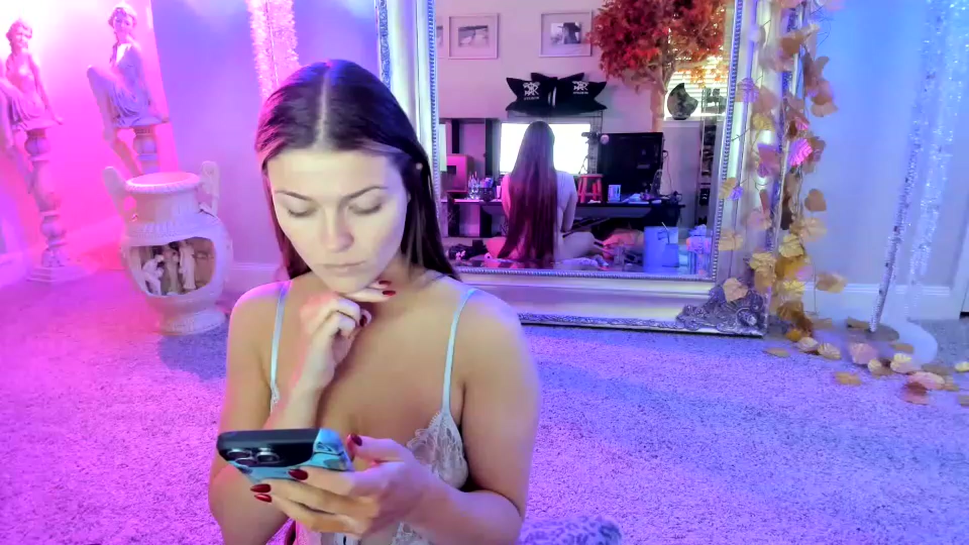 Gallery image thumbnail from Serina_'s myfreecams stream on, 01/12/2023, 19:50 image 2 of 20