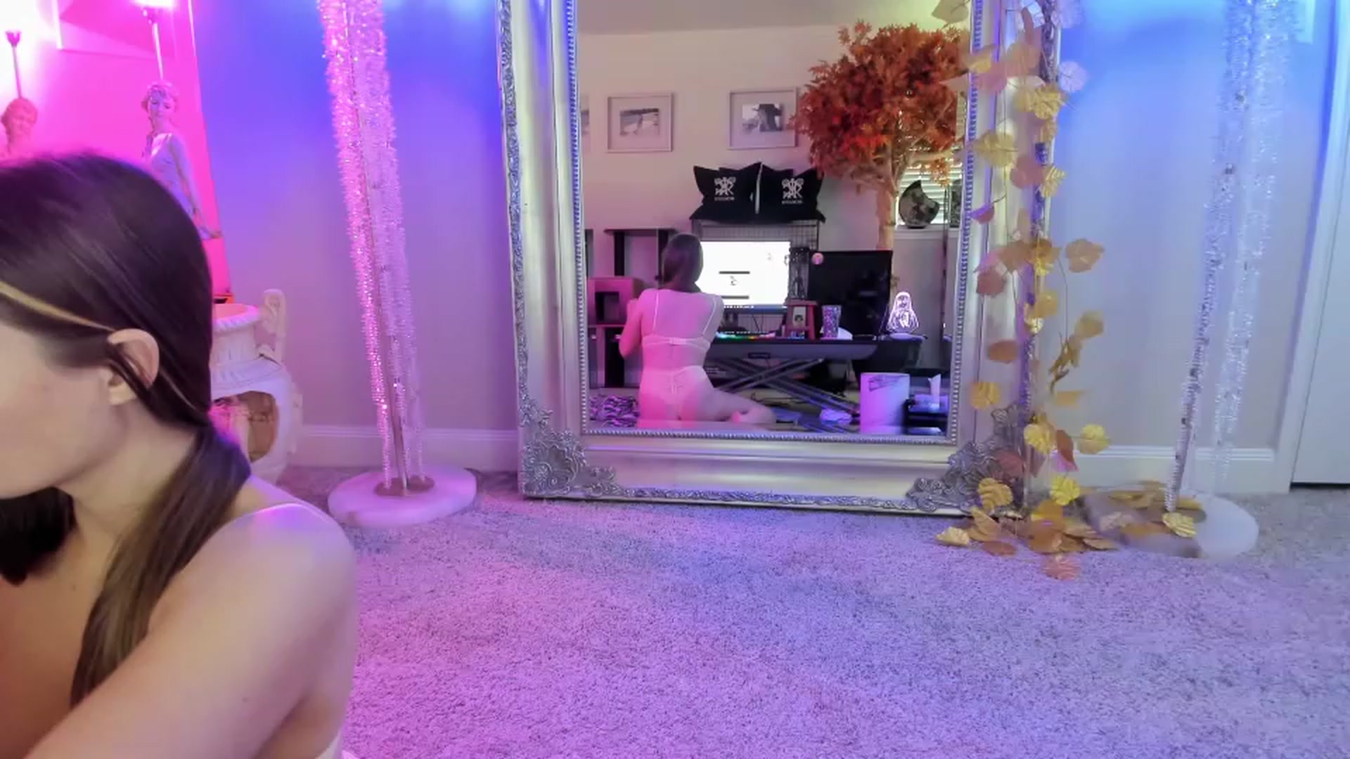 Gallery image thumbnail from Serina_'s myfreecams stream on, 01/18/2023, 16:27 image 10 of 20
