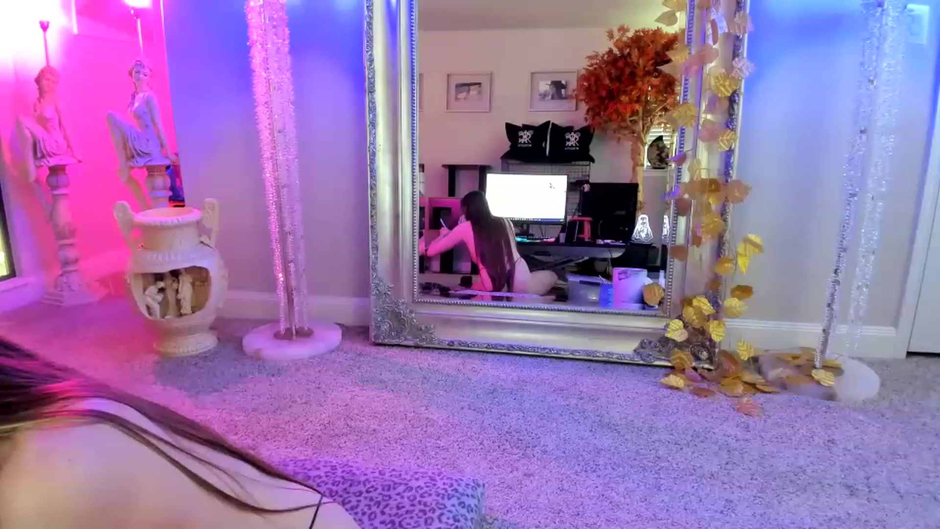 Gallery image thumbnail from Serina_'s myfreecams stream on, 01/19/2023, 18:23 image 19 of 20
