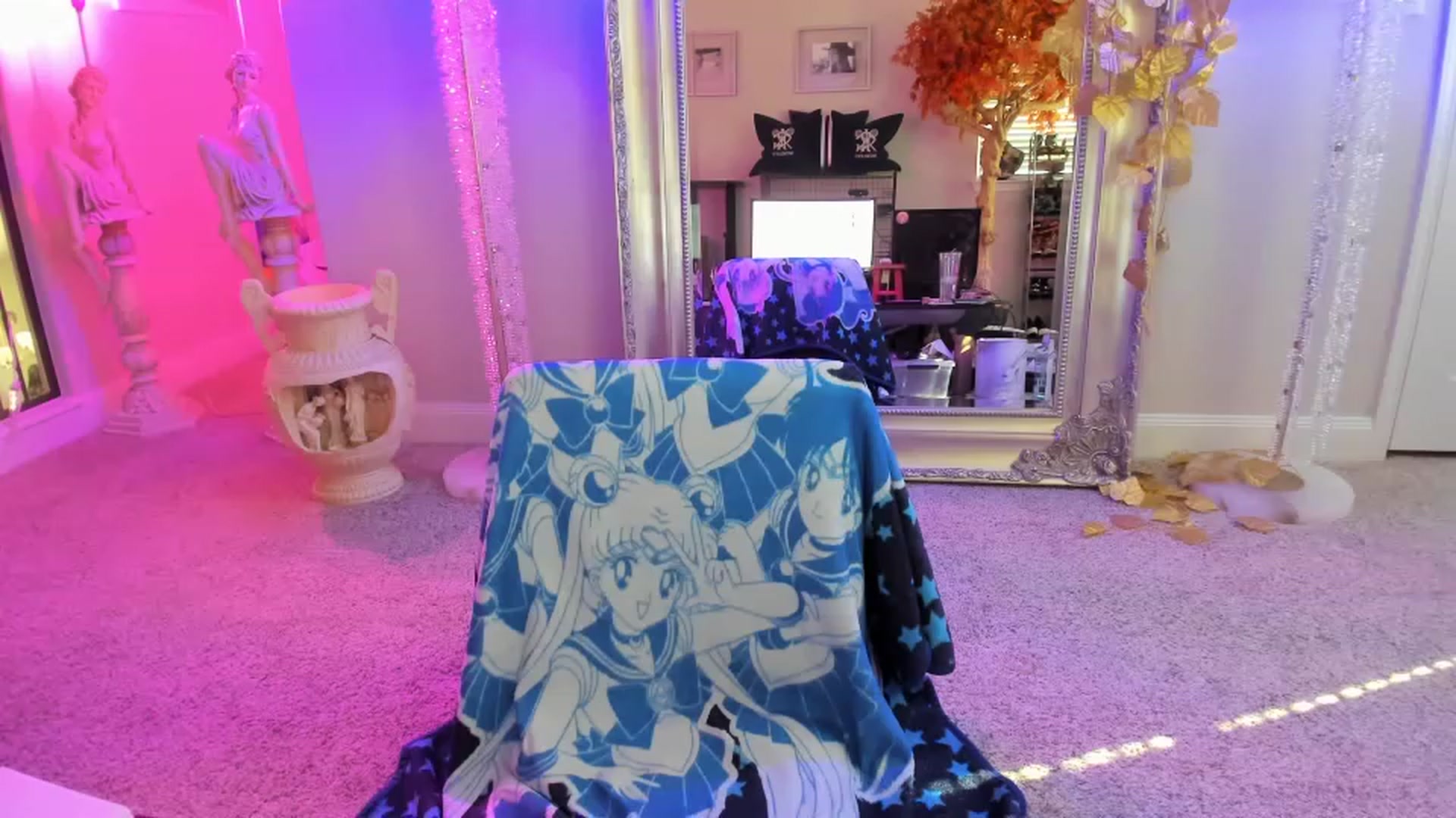 Gallery image thumbnail from Serina_'s myfreecams stream on, 01/25/2023, 19:20 image 9 of 20