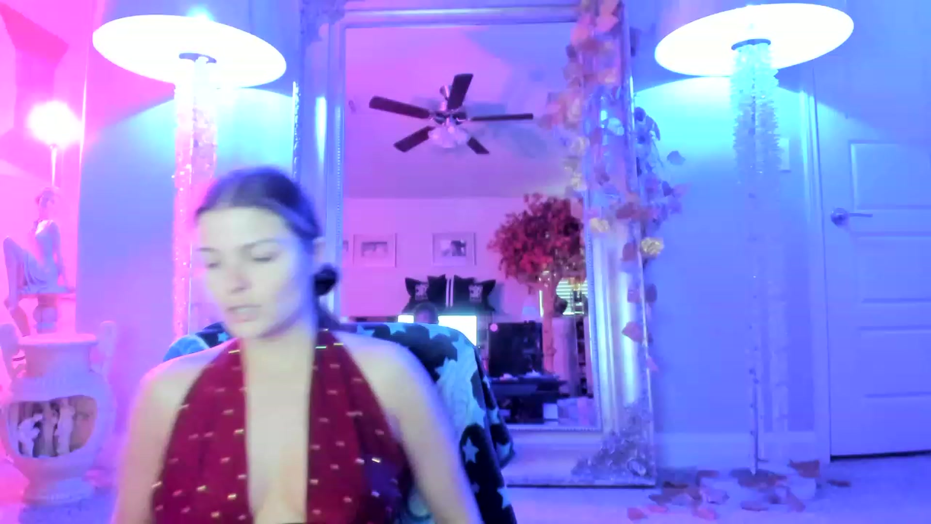 Gallery image thumbnail from Serina_'s myfreecams stream on, 01/31/2023, 16:38 image 14 of 20