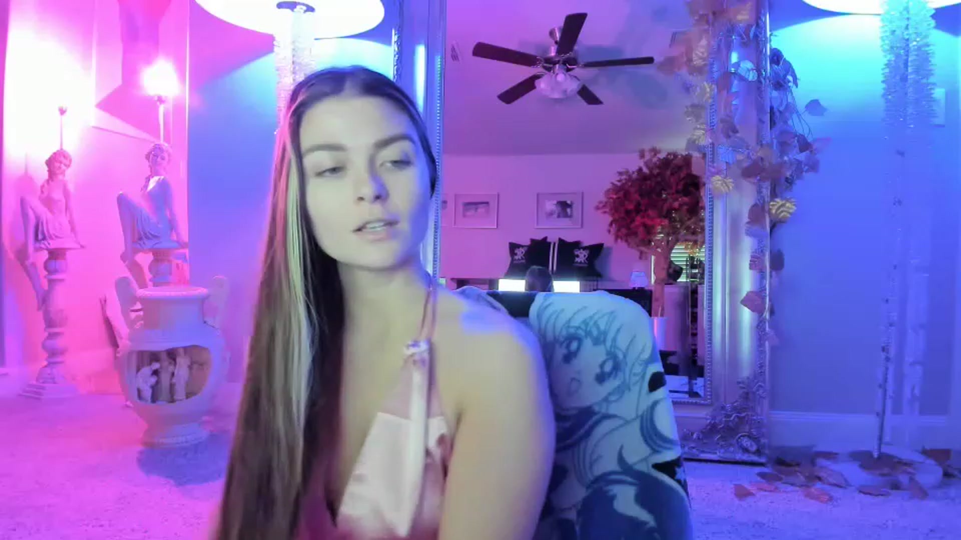 Gallery image thumbnail from Serina_'s myfreecams stream on, 02/01/2023, 17:05 image 12 of 20