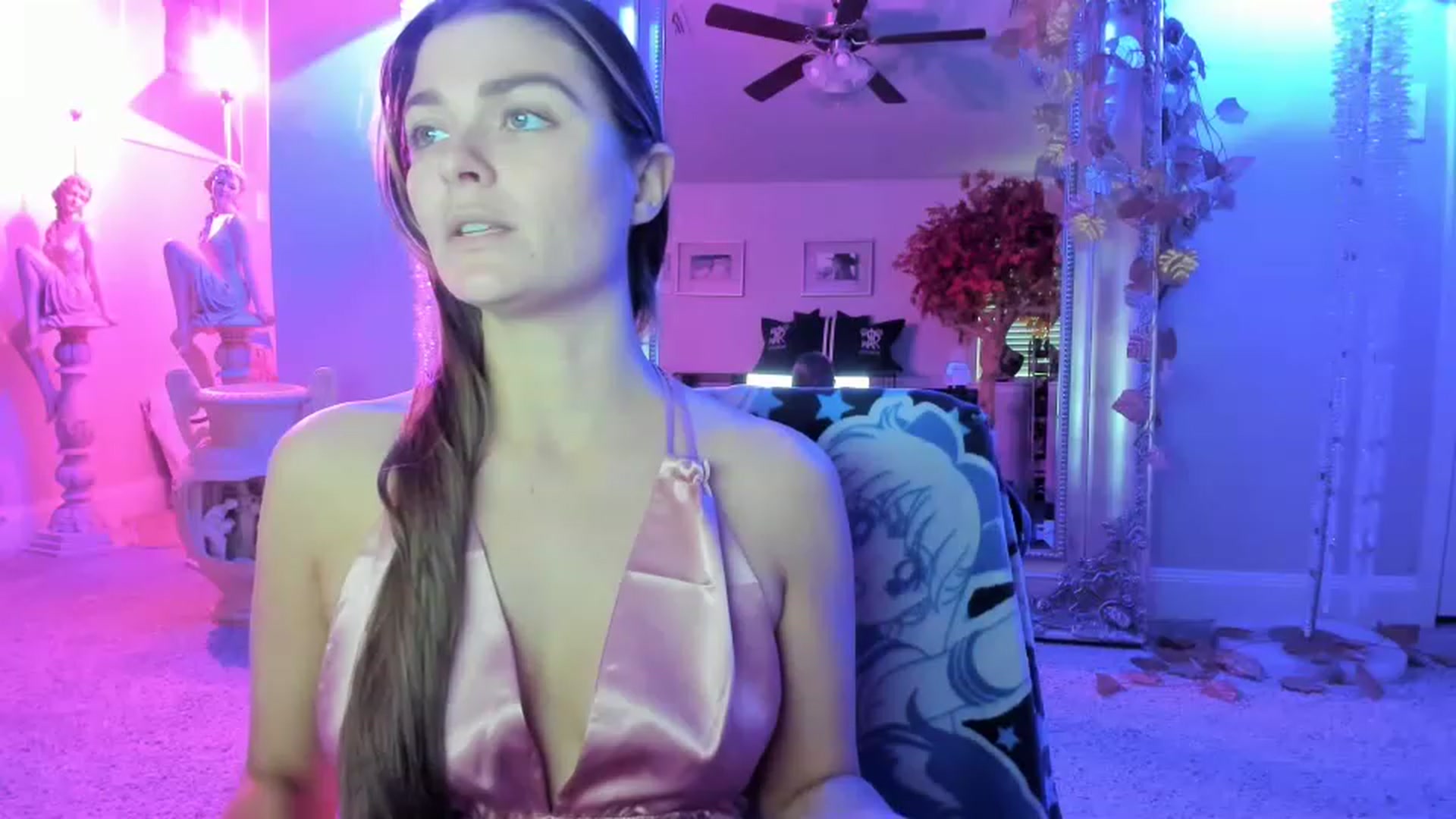 Gallery image thumbnail from Serina_'s myfreecams stream on, 02/01/2023, 17:05 image 19 of 20