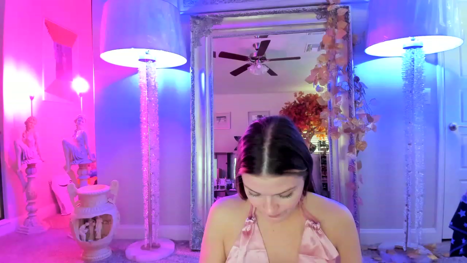 Gallery image thumbnail from Serina_'s myfreecams stream on, 02/03/2023, 16:48 image 13 of 20
