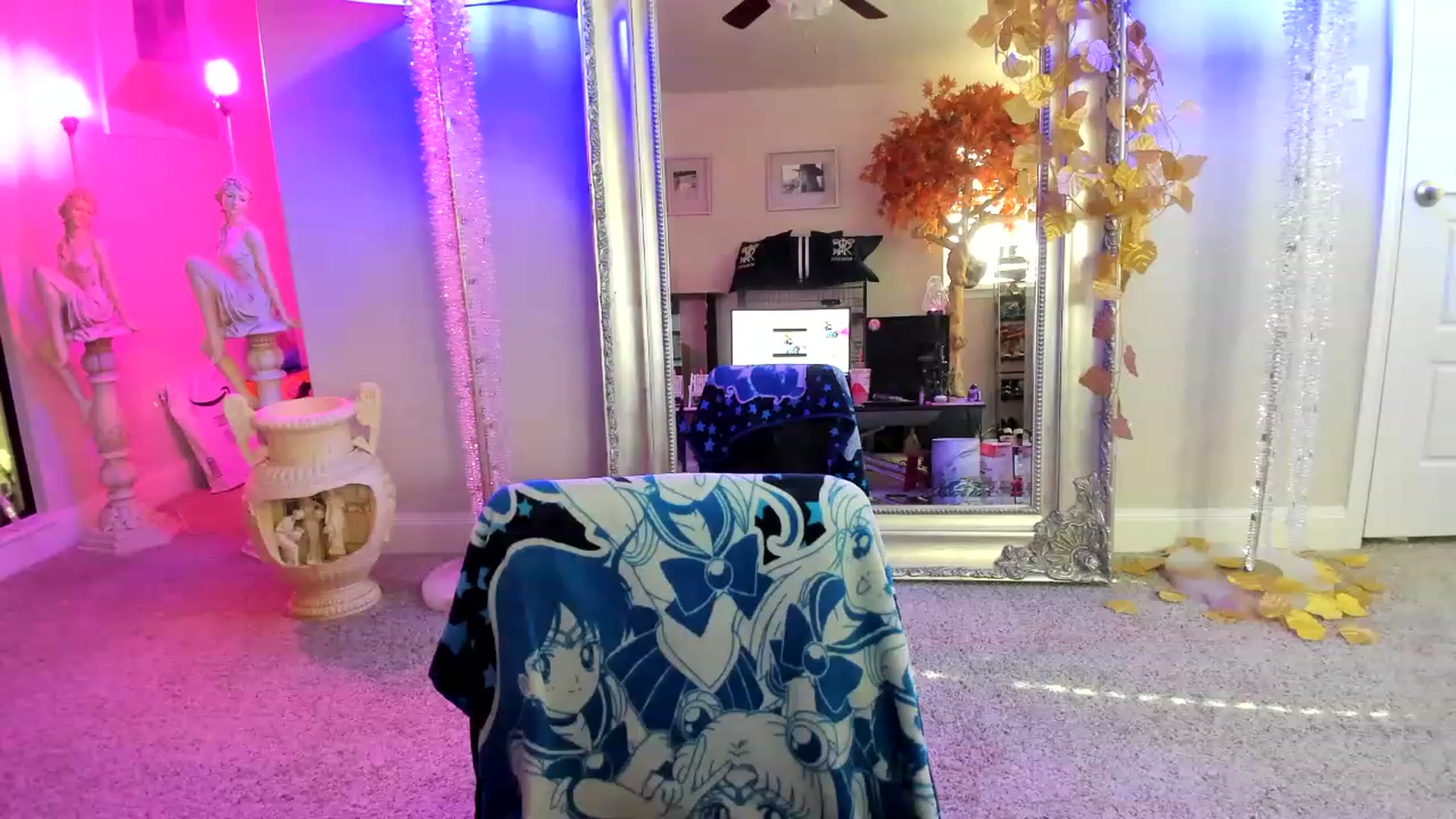 Gallery image thumbnail from Serina_'s myfreecams stream on, 02/06/2023, 20:33 image 5 of 20