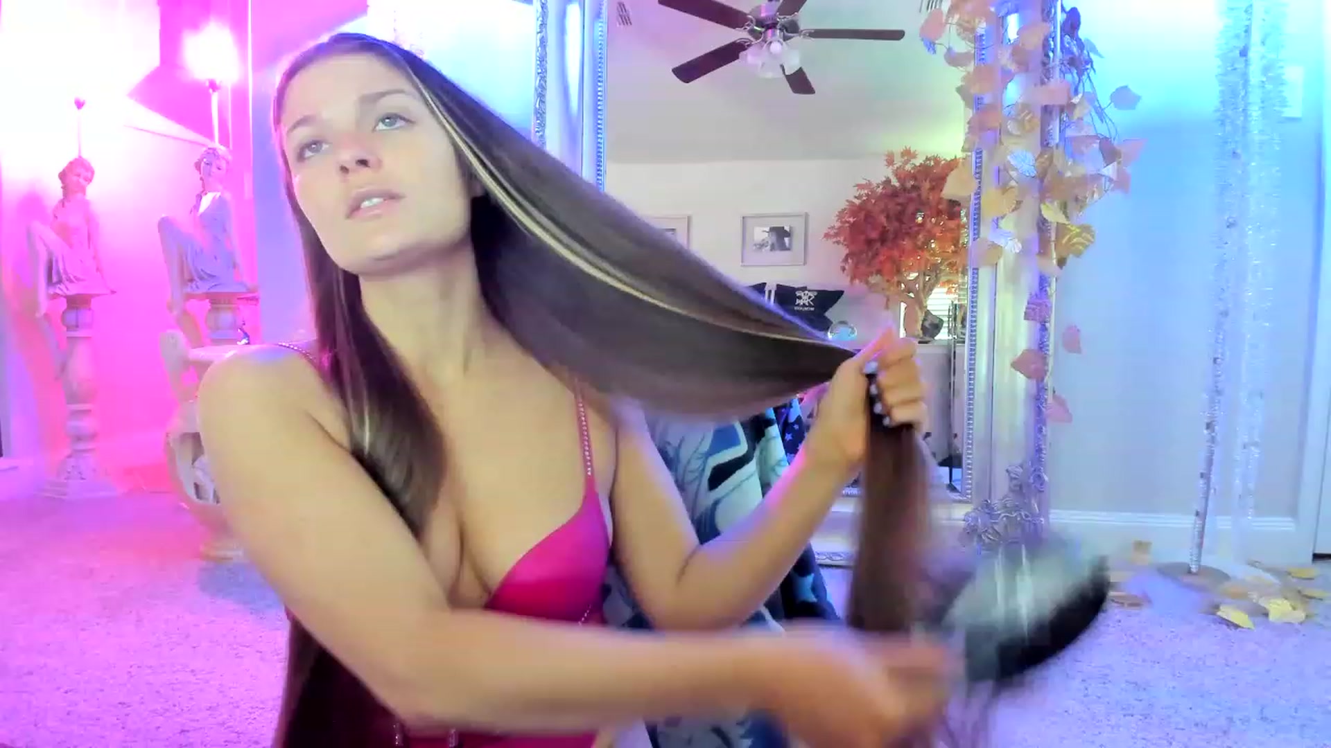 Gallery image thumbnail from Serina_'s myfreecams stream on, 02/14/2023, 16:44 image 14 of 20