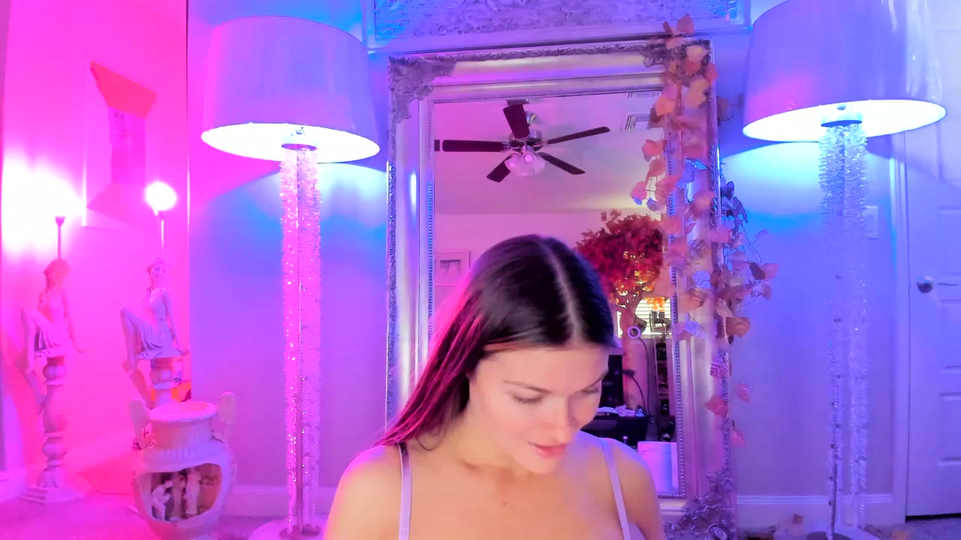 Gallery image thumbnail from Serina_'s myfreecams stream on, 02/15/2023, 16:53 image 17 of 20