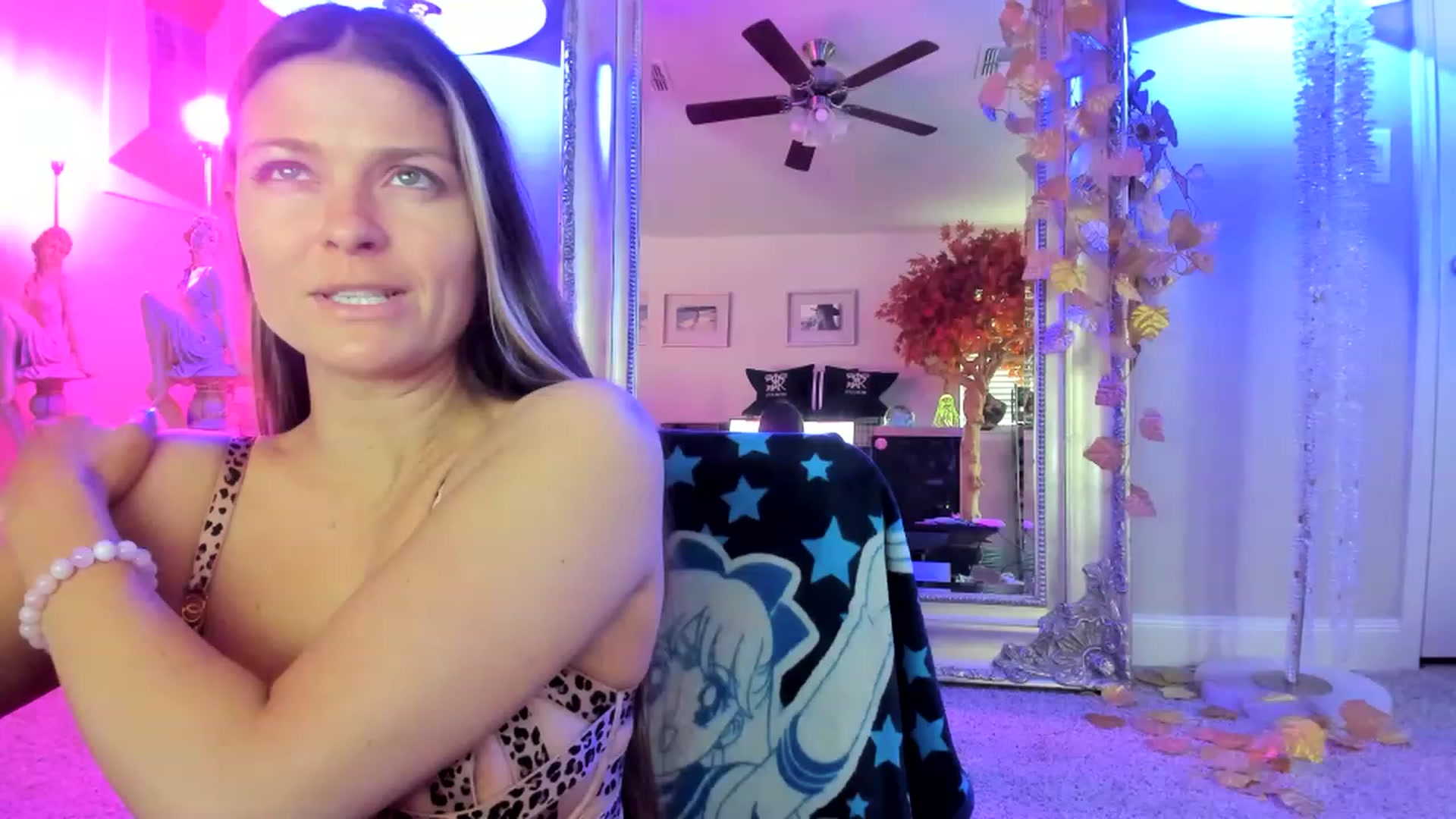 Gallery image thumbnail from Serina_'s myfreecams stream on, 02/22/2023, 16:23 image 19 of 20