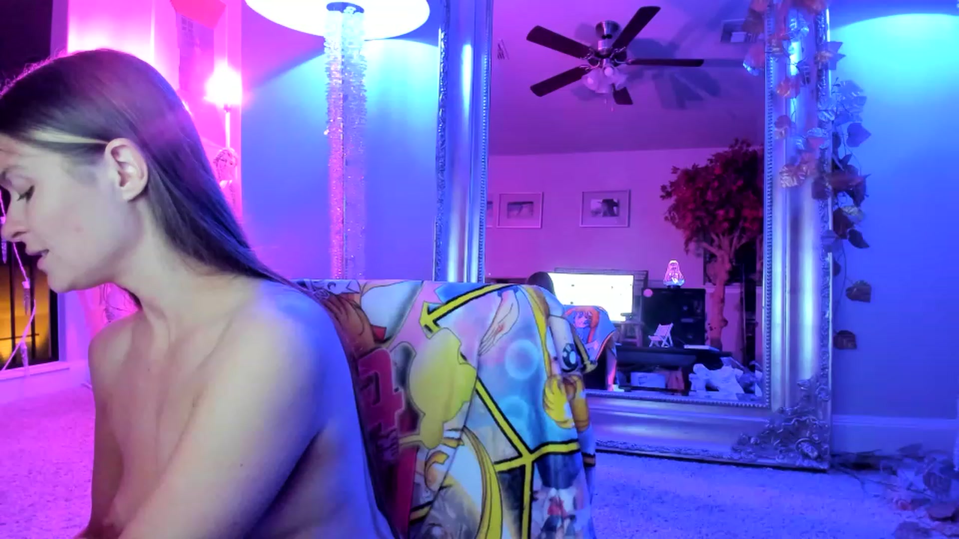 Gallery image thumbnail from Serina_'s myfreecams stream on, 06/26/2023, 07:32 image 6 of 20