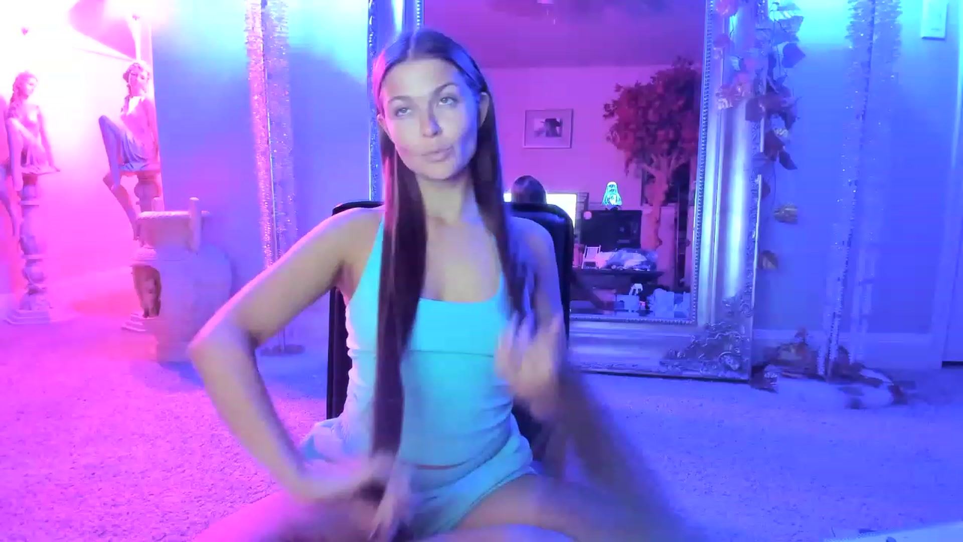 Gallery image thumbnail from Serina_'s myfreecams stream on, 07/03/2023, 02:25 image 19 of 20