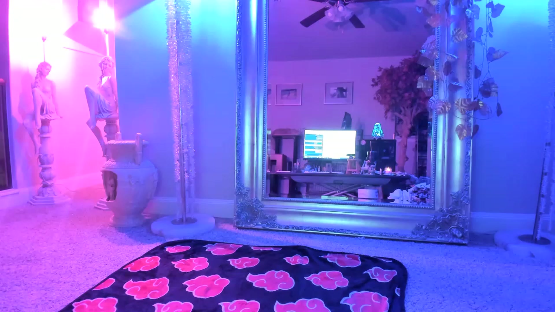 Gallery image thumbnail from Serina_'s myfreecams stream on, 07/11/2023, 08:12 image 4 of 20