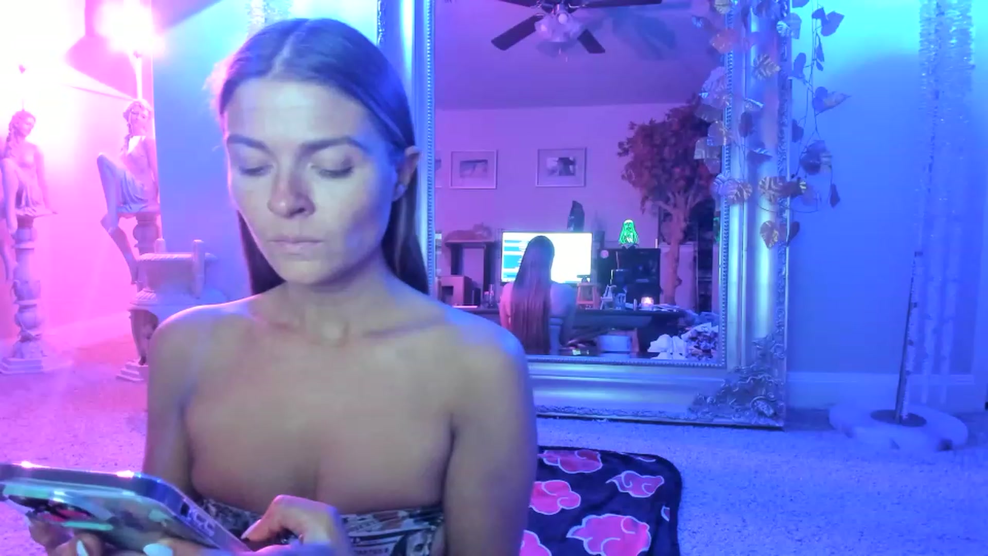 Gallery image thumbnail from Serina_'s myfreecams stream on, 07/11/2023, 08:12 image 6 of 20