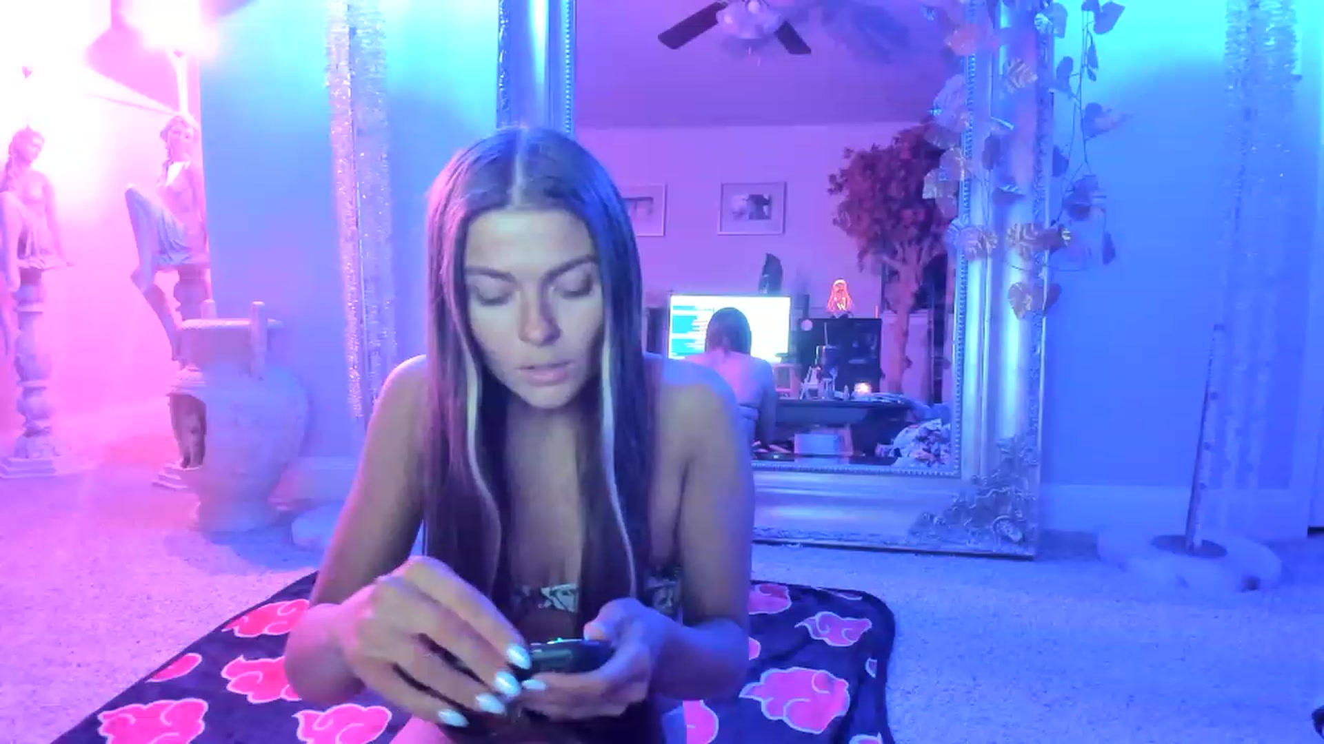 Gallery image thumbnail from Serina_'s myfreecams stream on, 07/11/2023, 08:12 image 8 of 20