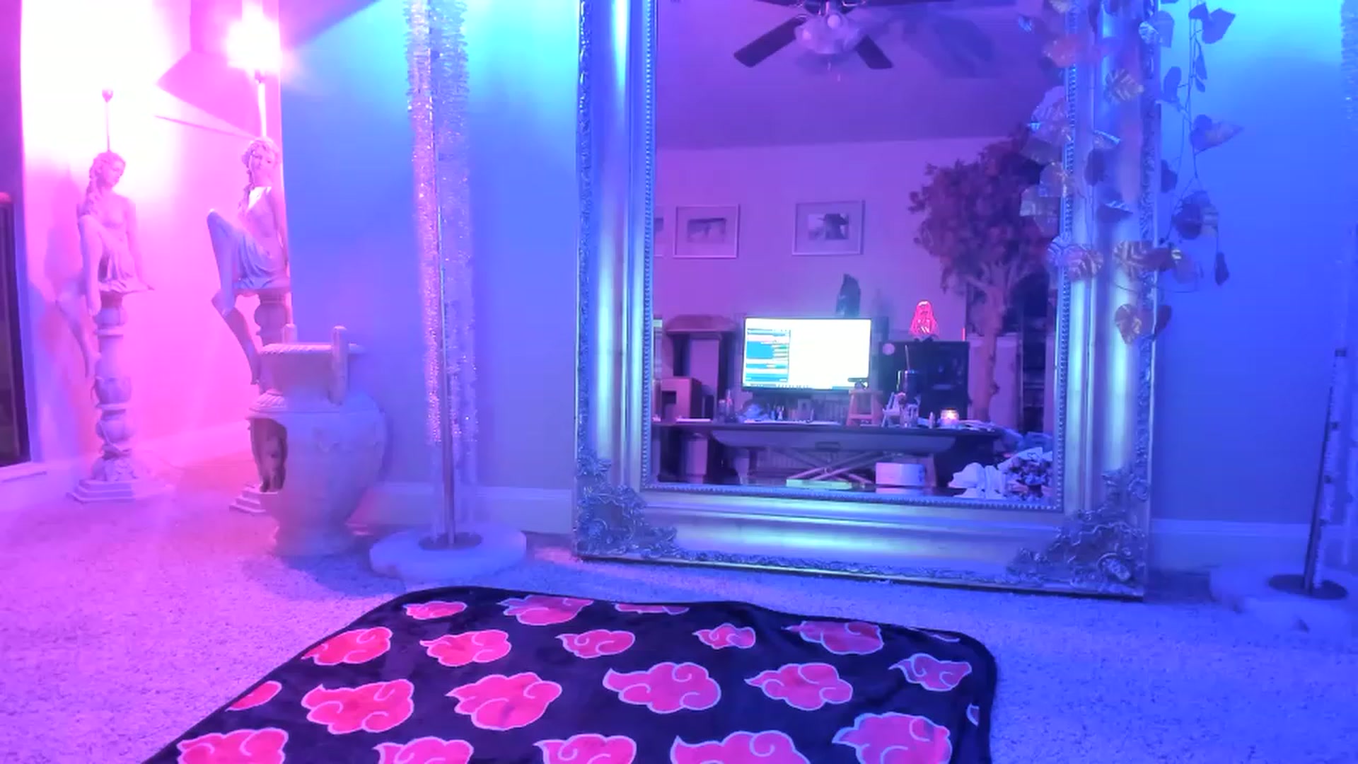 Gallery image thumbnail from Serina_'s myfreecams stream on, 07/11/2023, 08:12 image 1 of 20