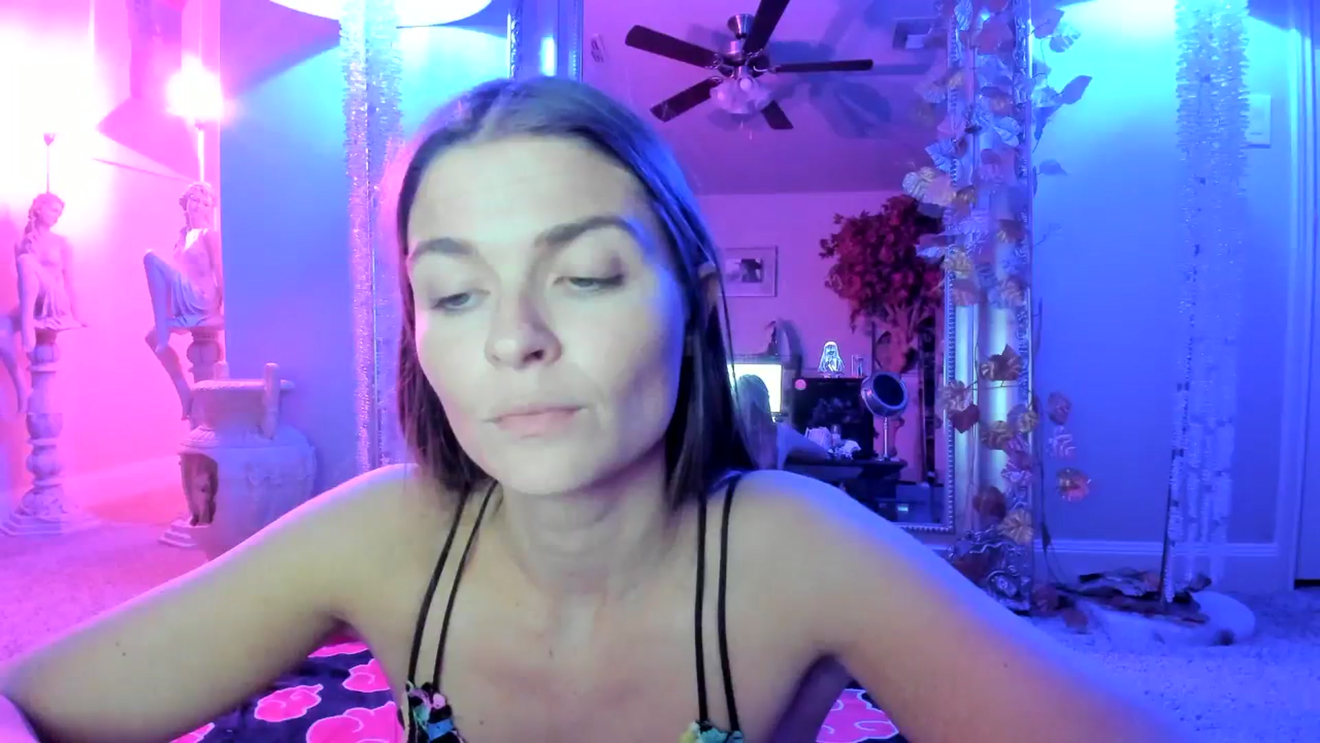 Gallery image thumbnail from Serina_'s myfreecams stream on, 07/25/2023, 08:02 image 7 of 20