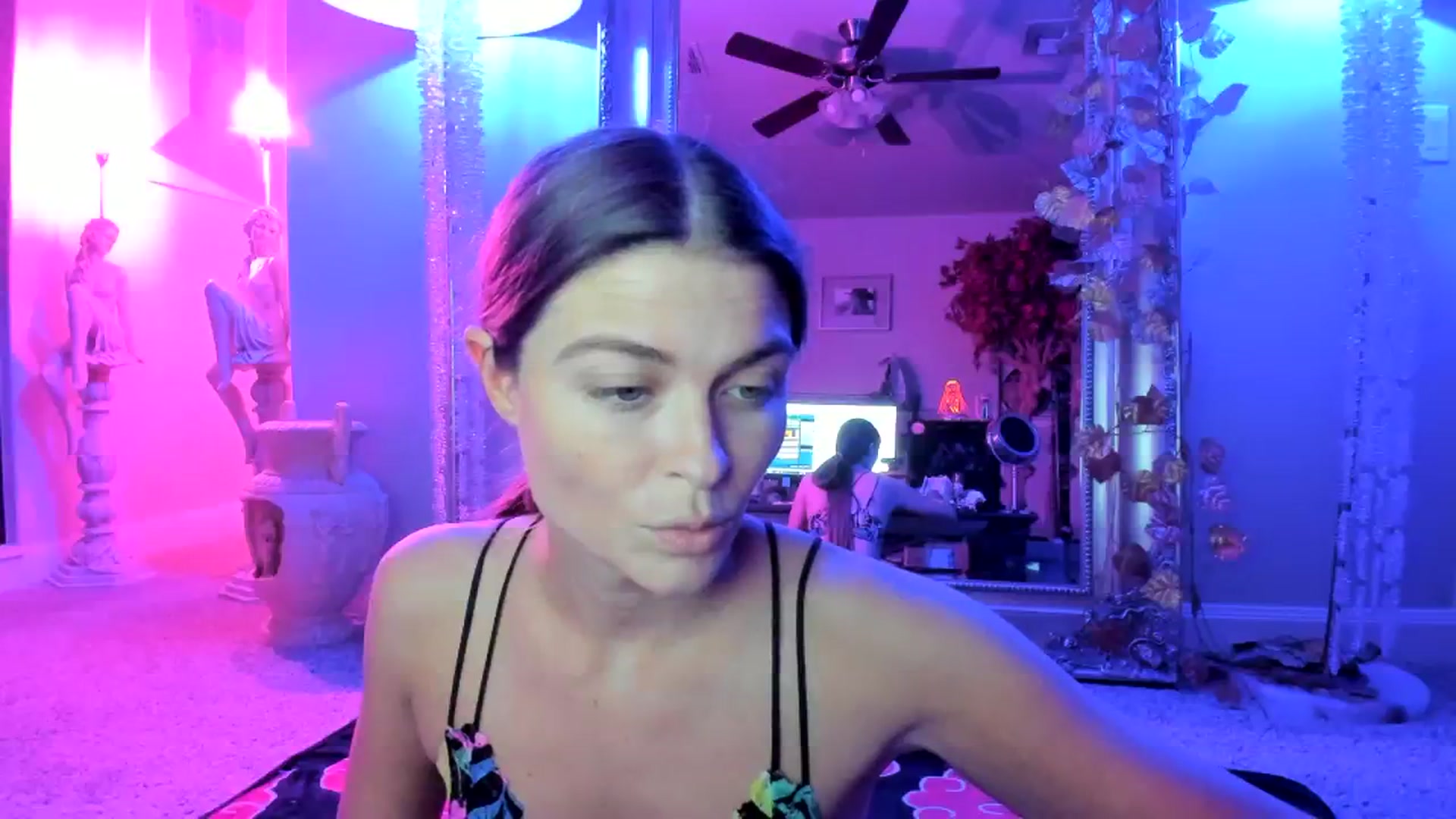 Gallery image thumbnail from Serina_'s myfreecams stream on, 07/25/2023, 08:02 image 12 of 20