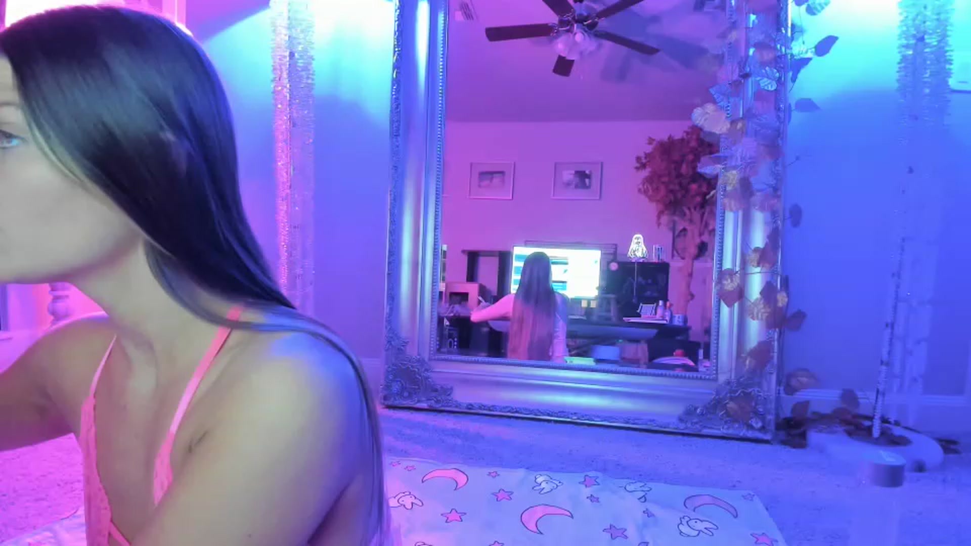 Gallery image thumbnail from Serina_'s myfreecams stream on, 08/07/2023, 07:47 image 19 of 20