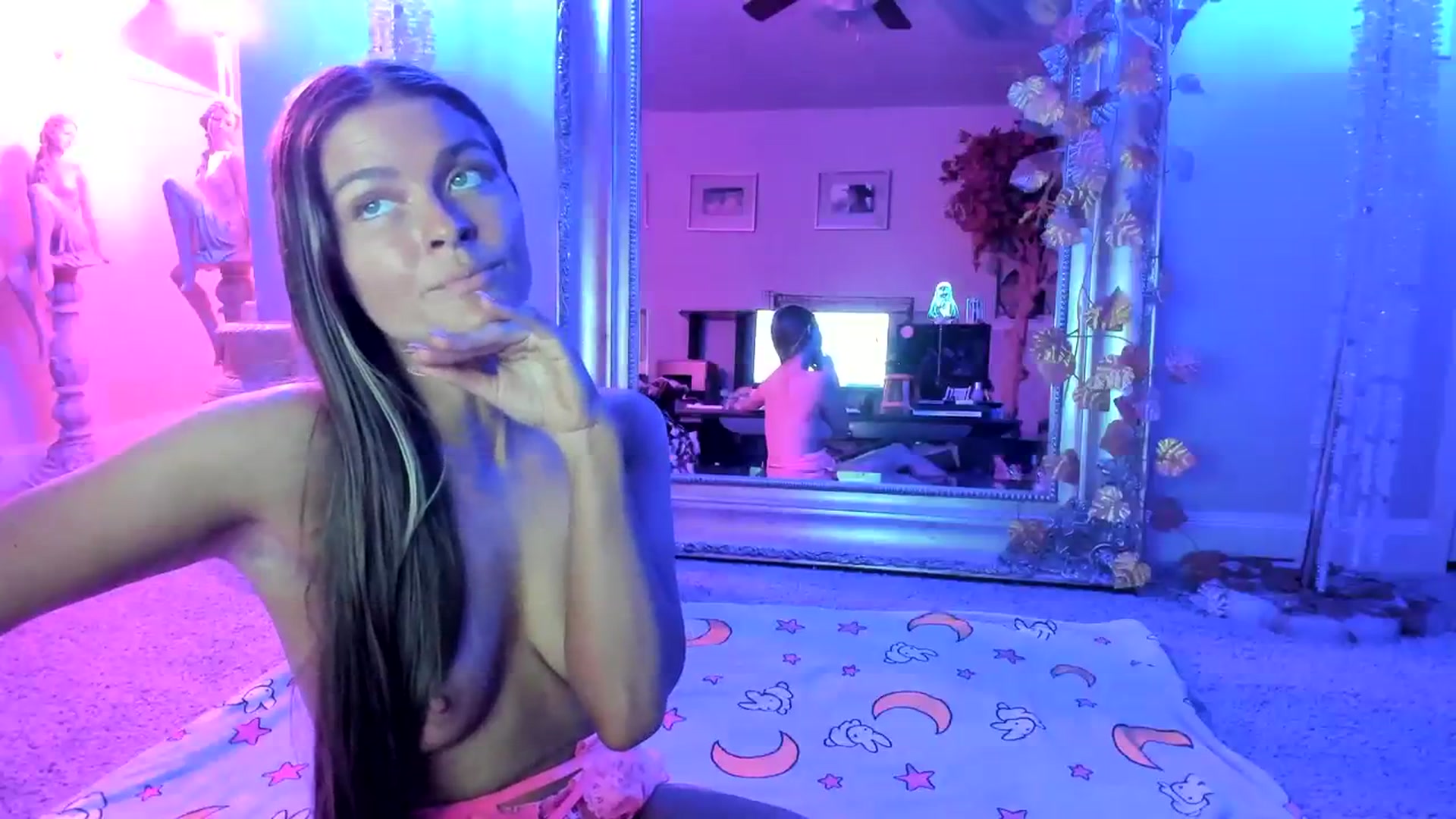 Gallery image thumbnail from Serina_'s myfreecams stream on, 08/10/2023, 08:42 image 20 of 20