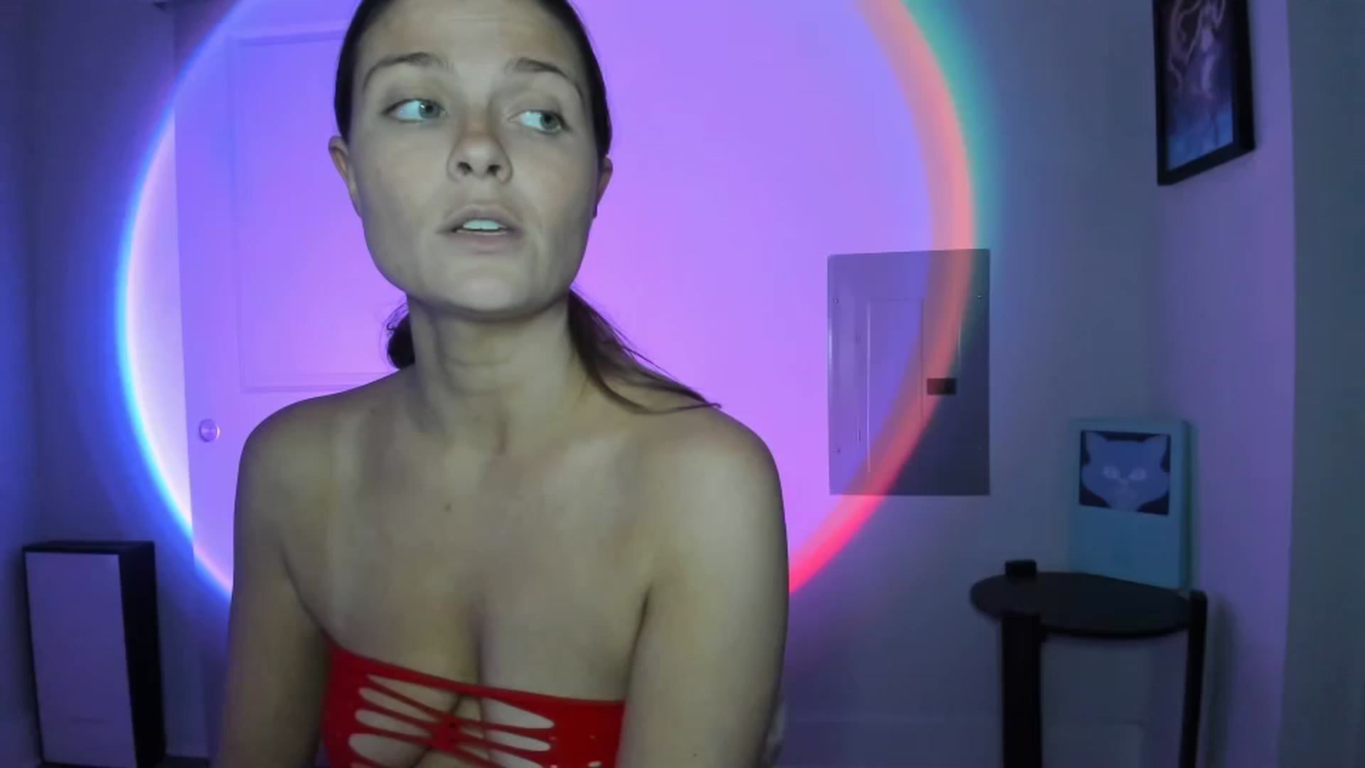 Gallery image thumbnail from Serina_'s myfreecams stream on, 05/31/2024, 09:55 image 1 of 20