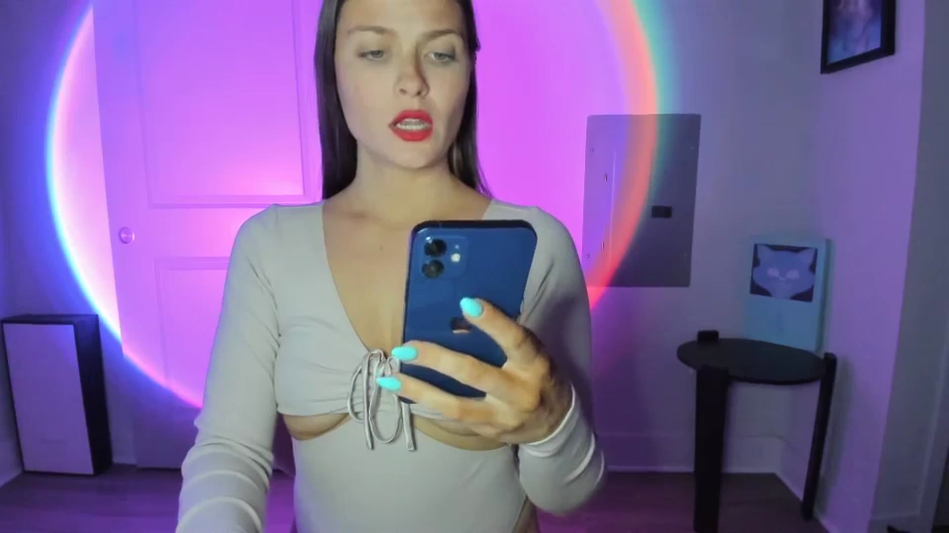Gallery image thumbnail from Serina_'s myfreecams stream on, 06/03/2024, 08:06 image 20 of 20